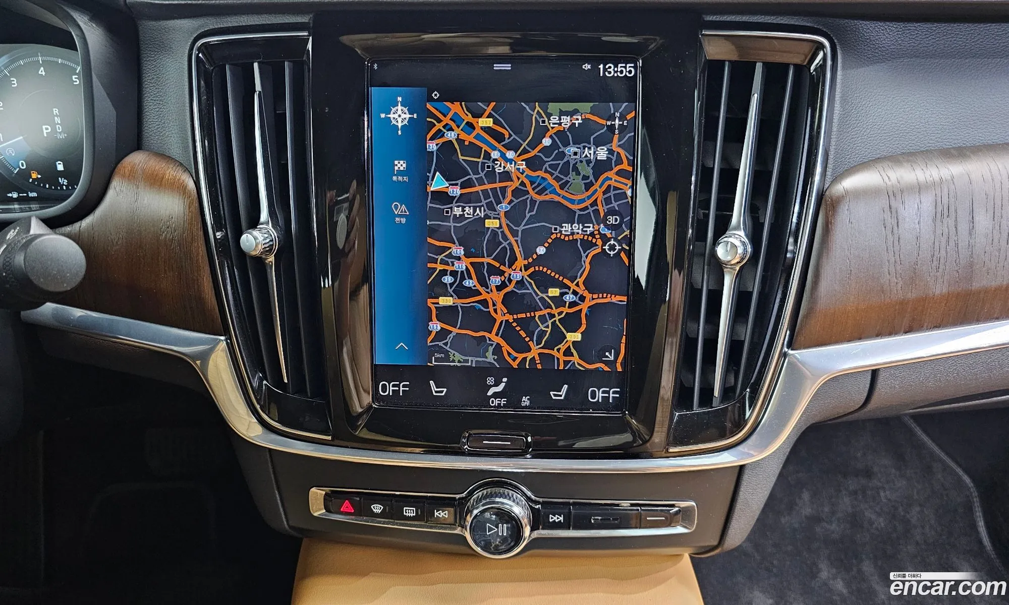 Volvo S90 2021 LVYPT062CMP232079 — 31