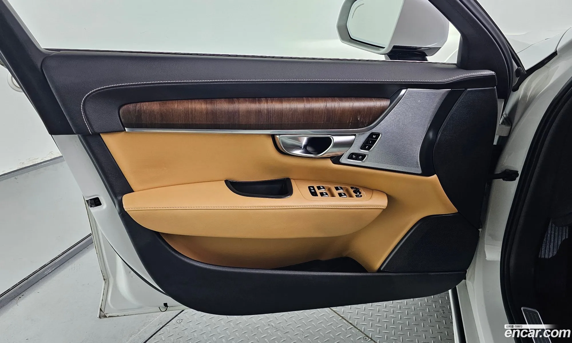 Volvo S90 2021 LVYPT062CMP232079 — 29