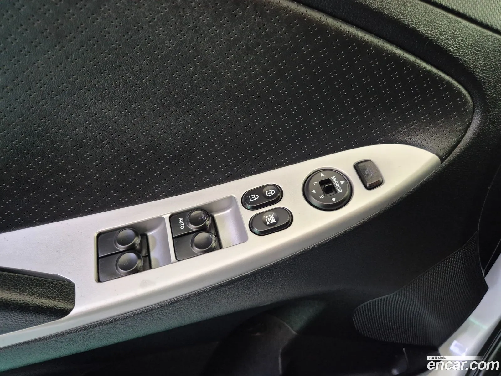 Hyundai Accent 2011 — 6
