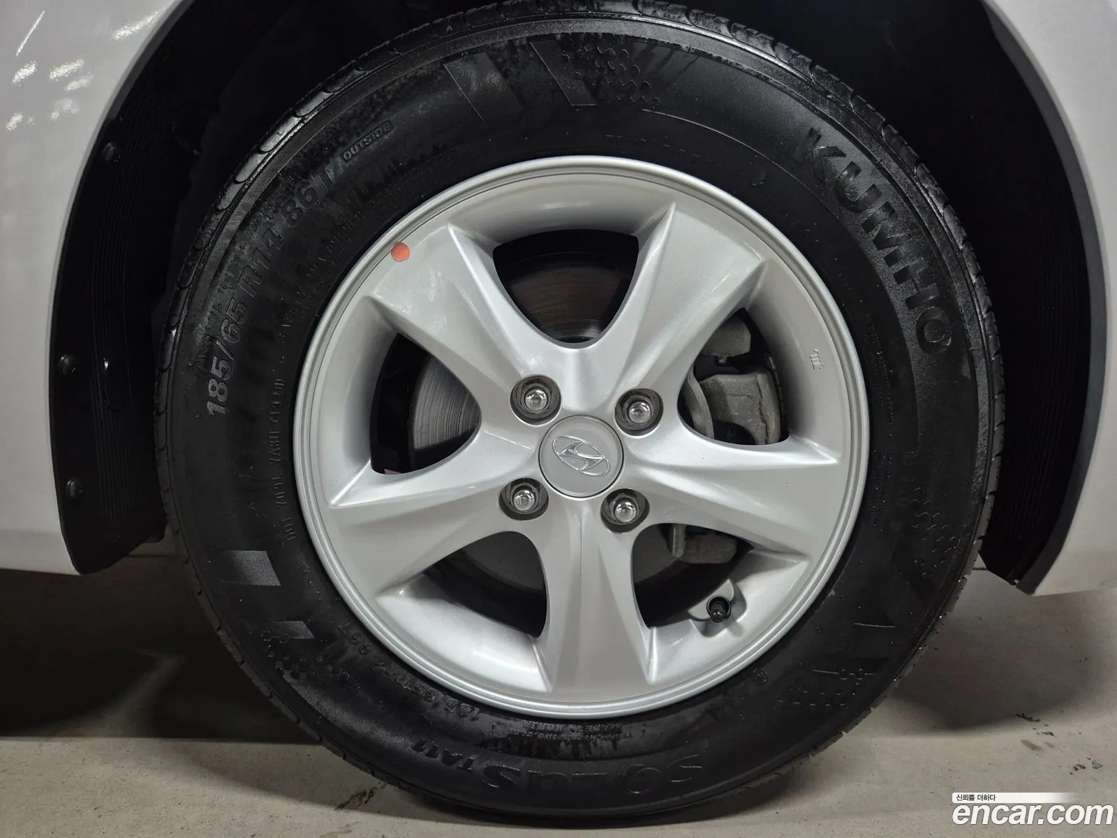 Hyundai Accent 2011 — 19