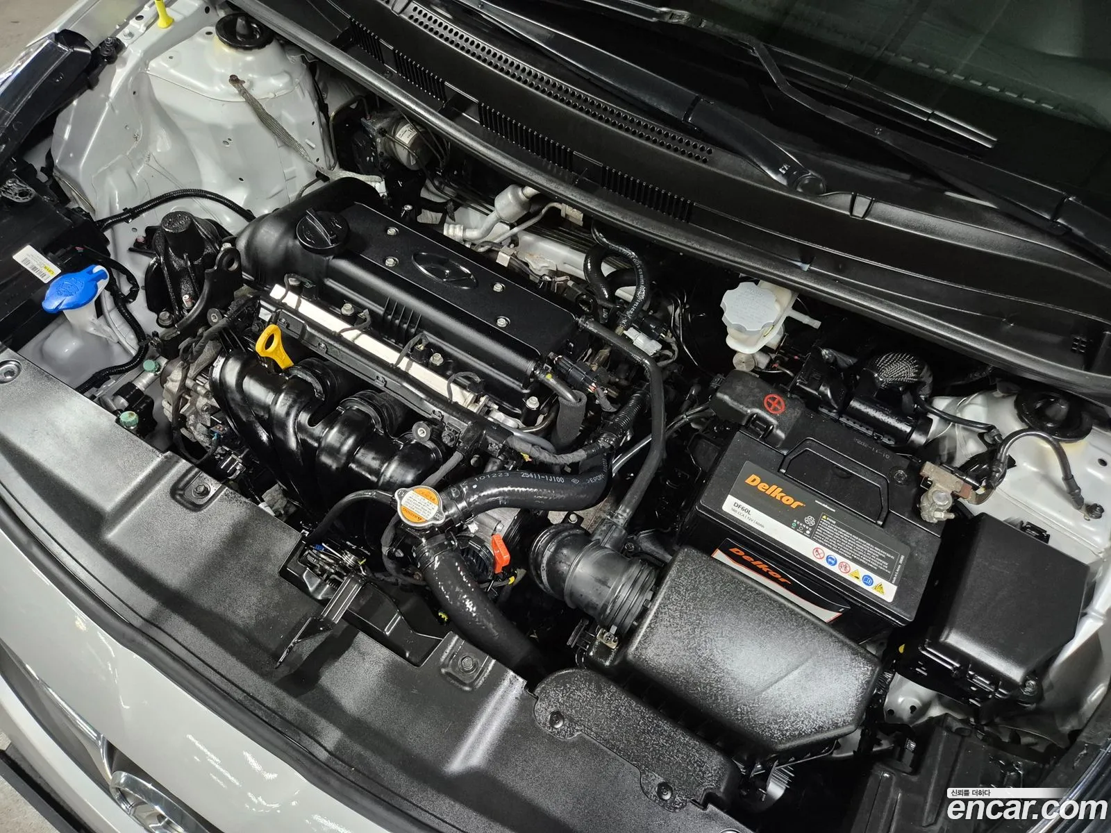 Hyundai Accent 2011 — 2