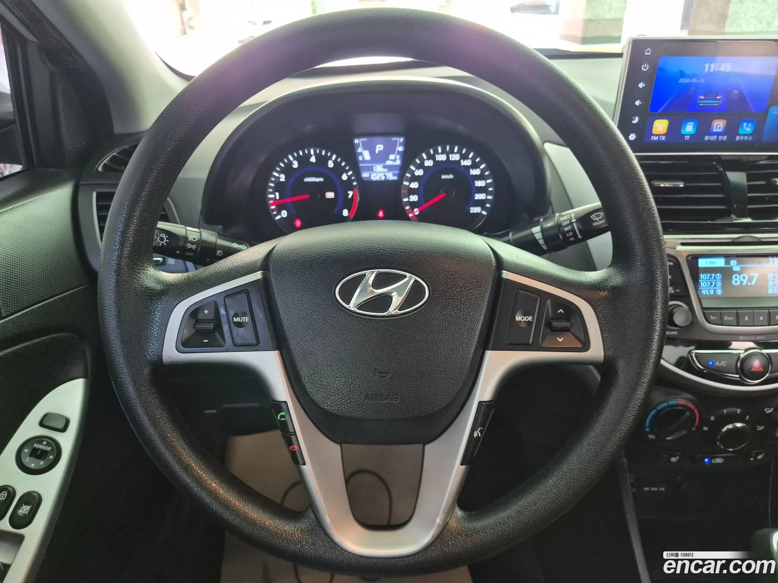 Hyundai Accent 2011 — 15