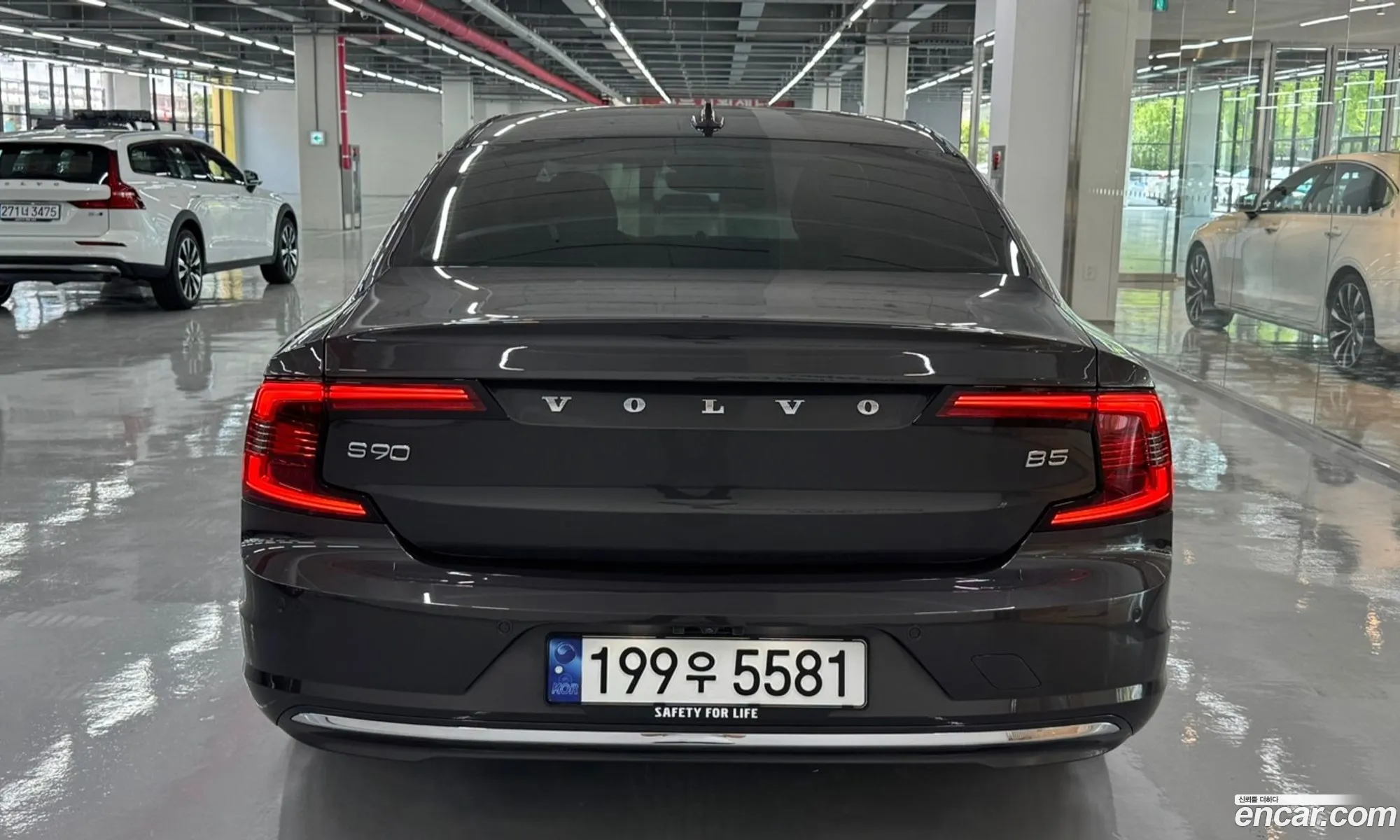 Volvo S90 2024 — 2