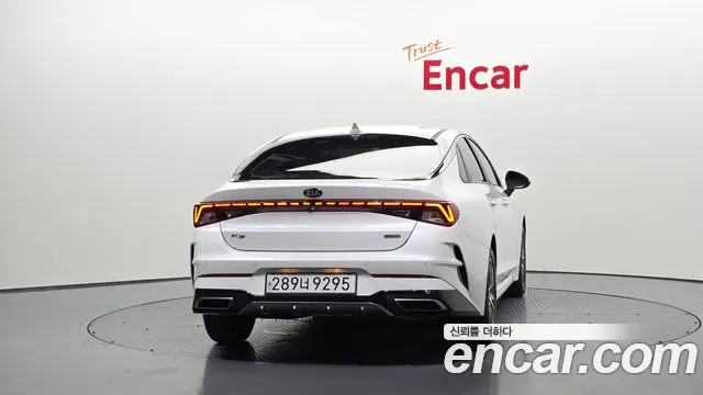Kia K5 Hybrid 2020 — 3