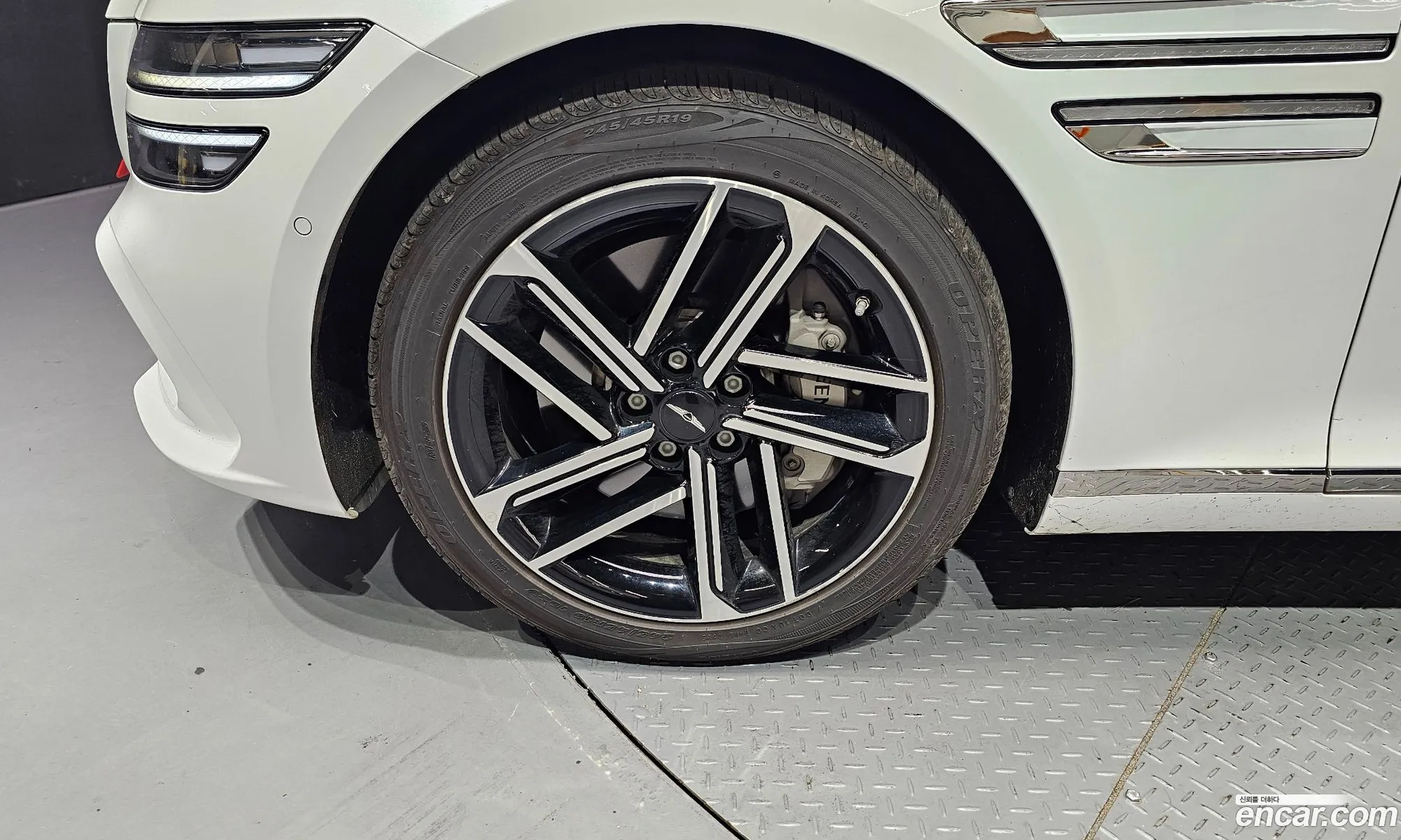 Genesis G80 2024 — 17