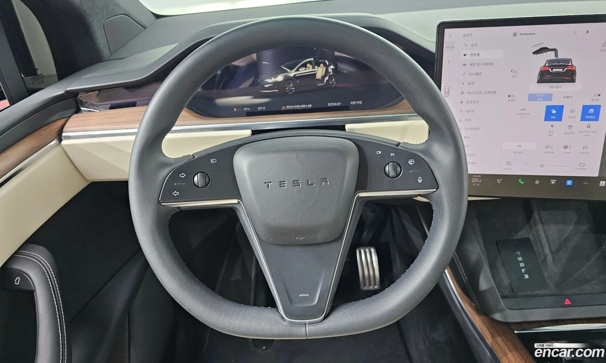 Tesla Model X 2024 7SAXCDE58RF450370 — 30
