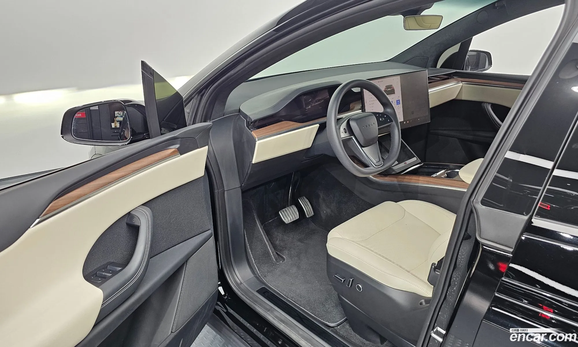 Tesla Model X 2024 7SAXCDE58RF450370 — 19