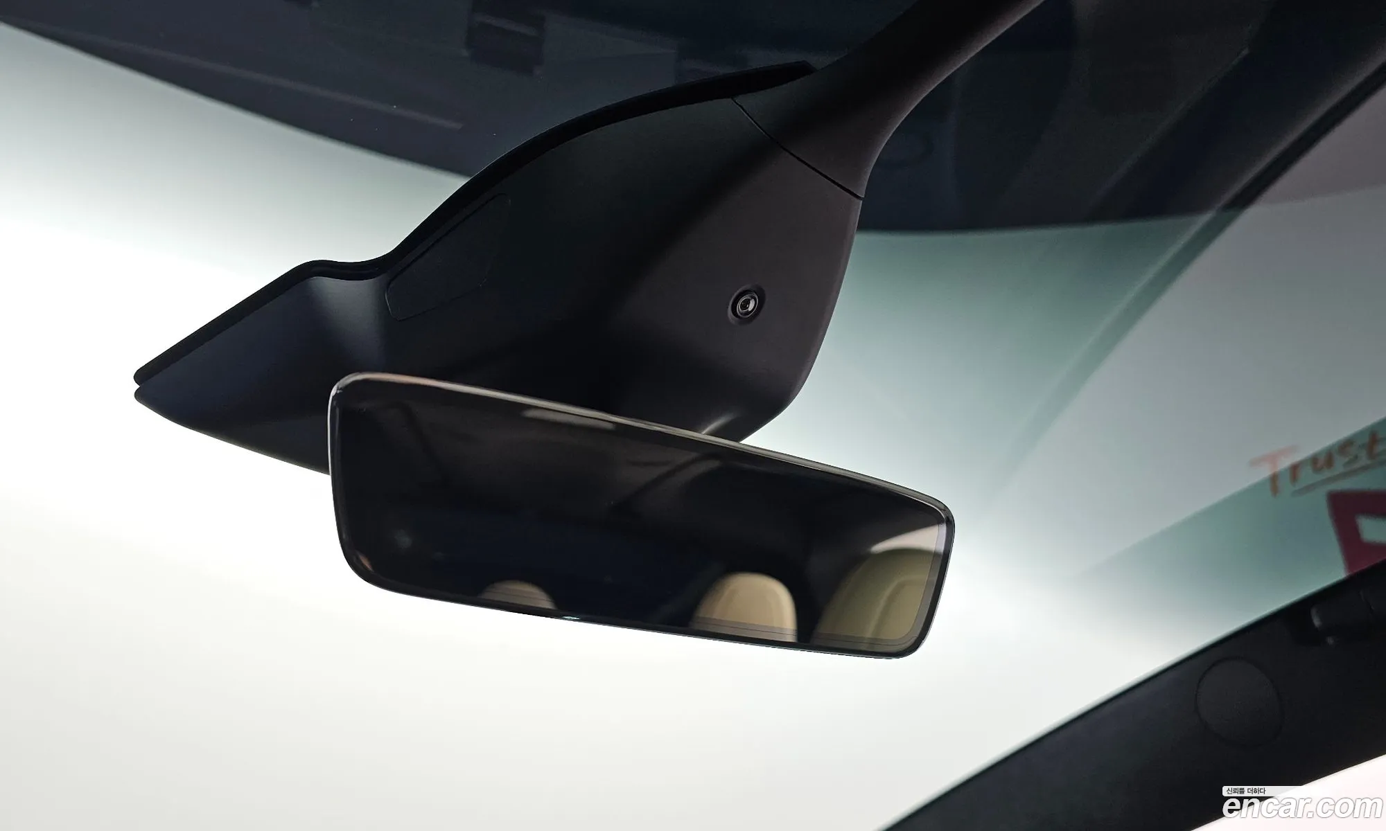 Tesla Model X 2024 7SAXCDE58RF450370 — 28