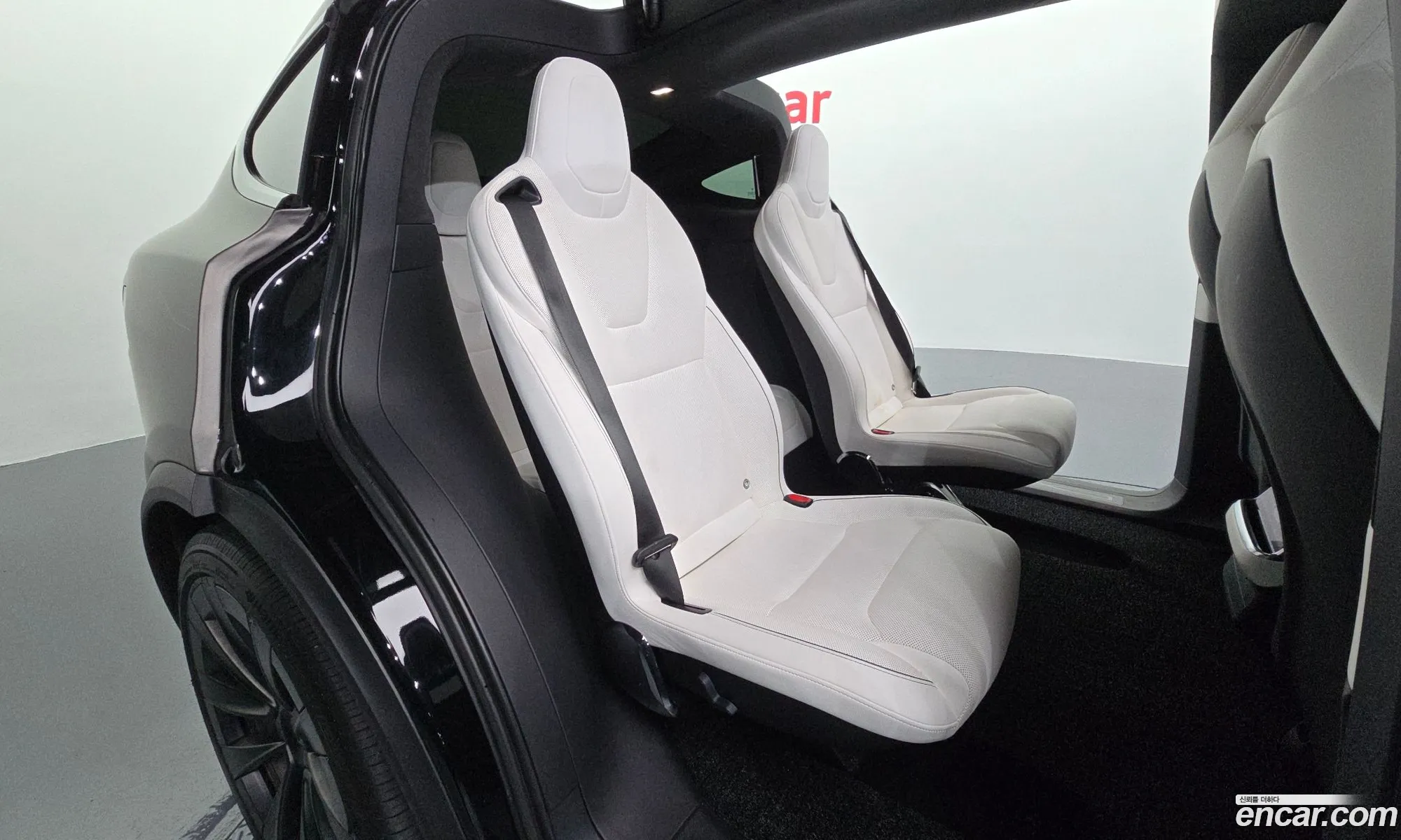 Tesla Model X 2023 — 4