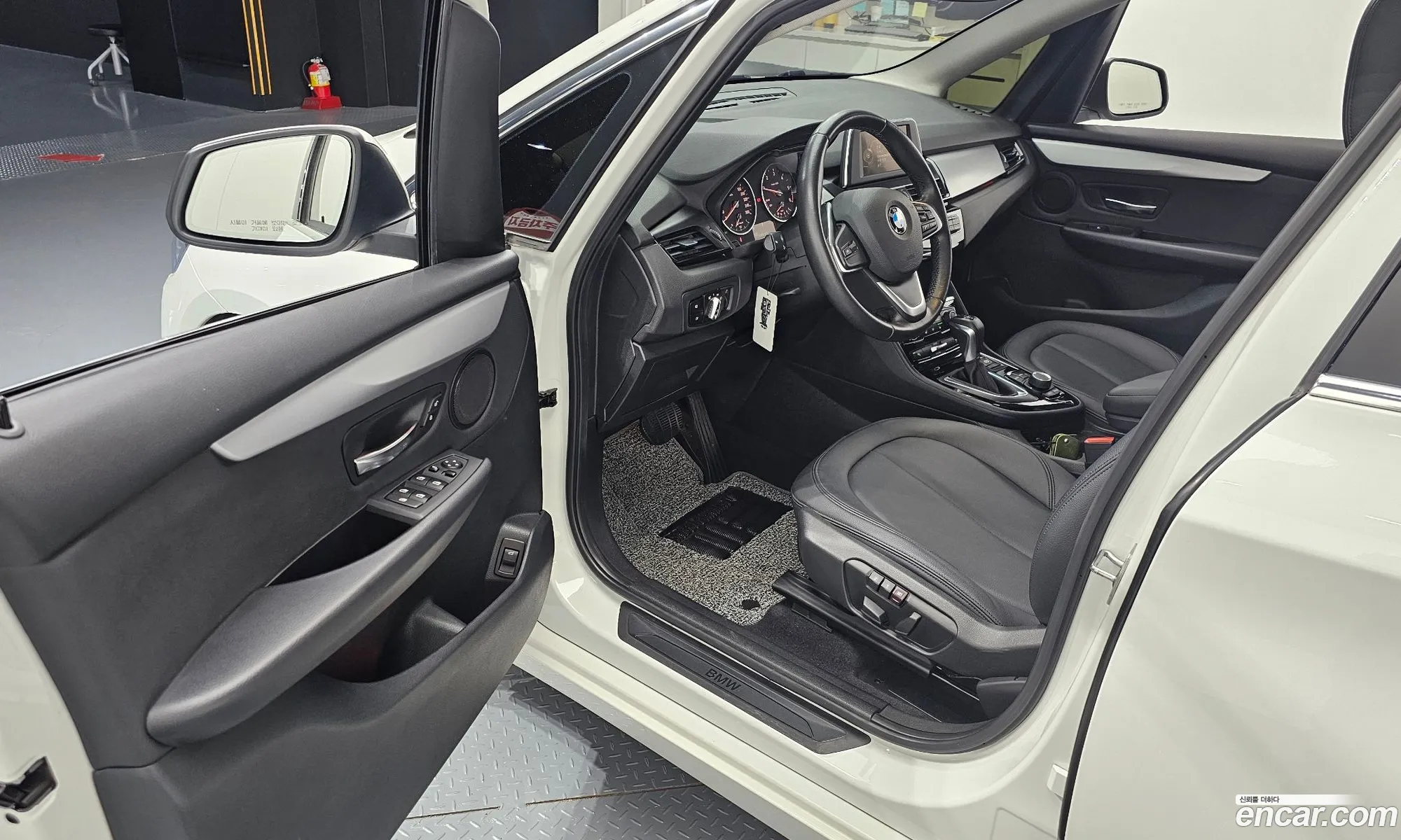 BMW 2 Series Active Tourer 2015 WBA2C1108GV483820 — 17
