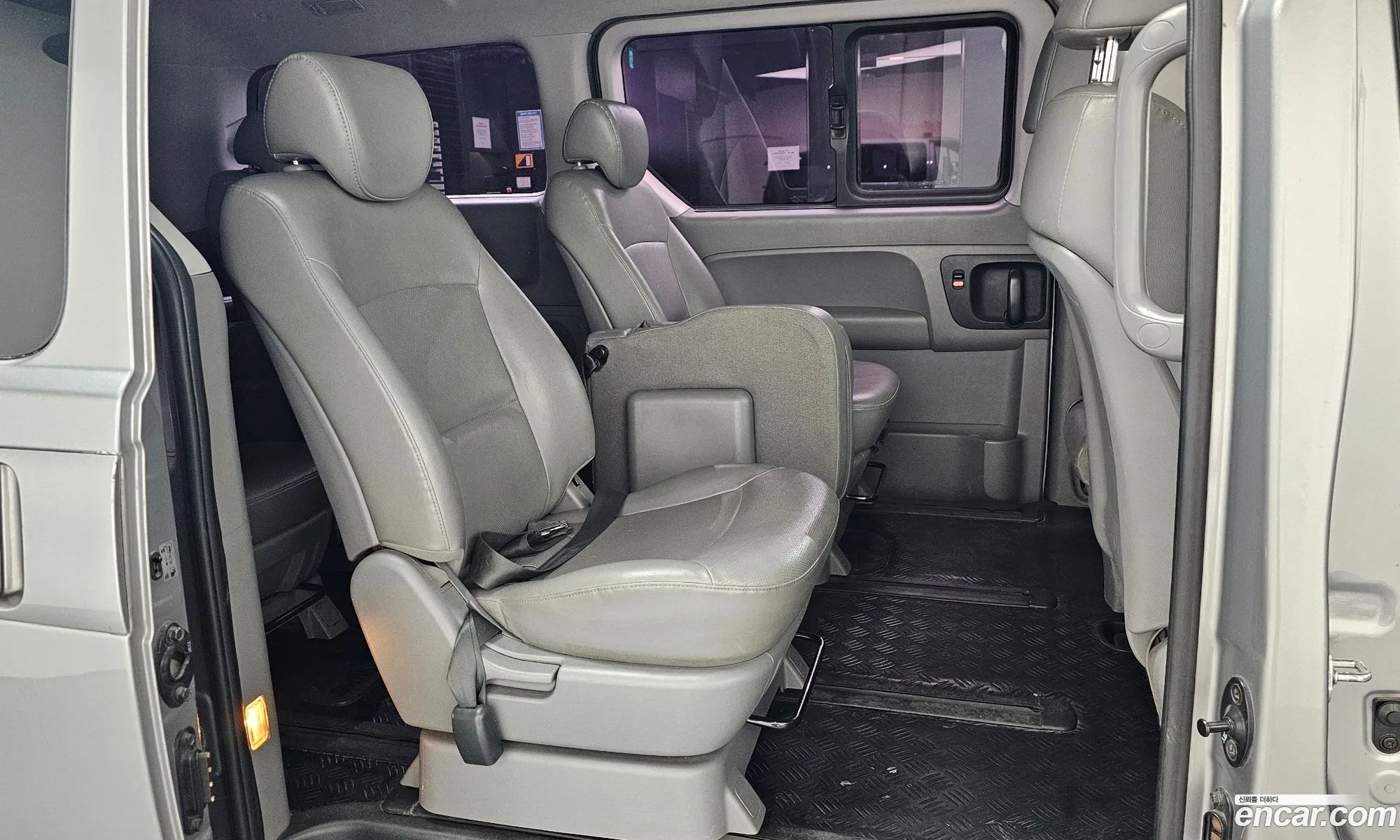 Hyundai Grand Starex 2014 — 15
