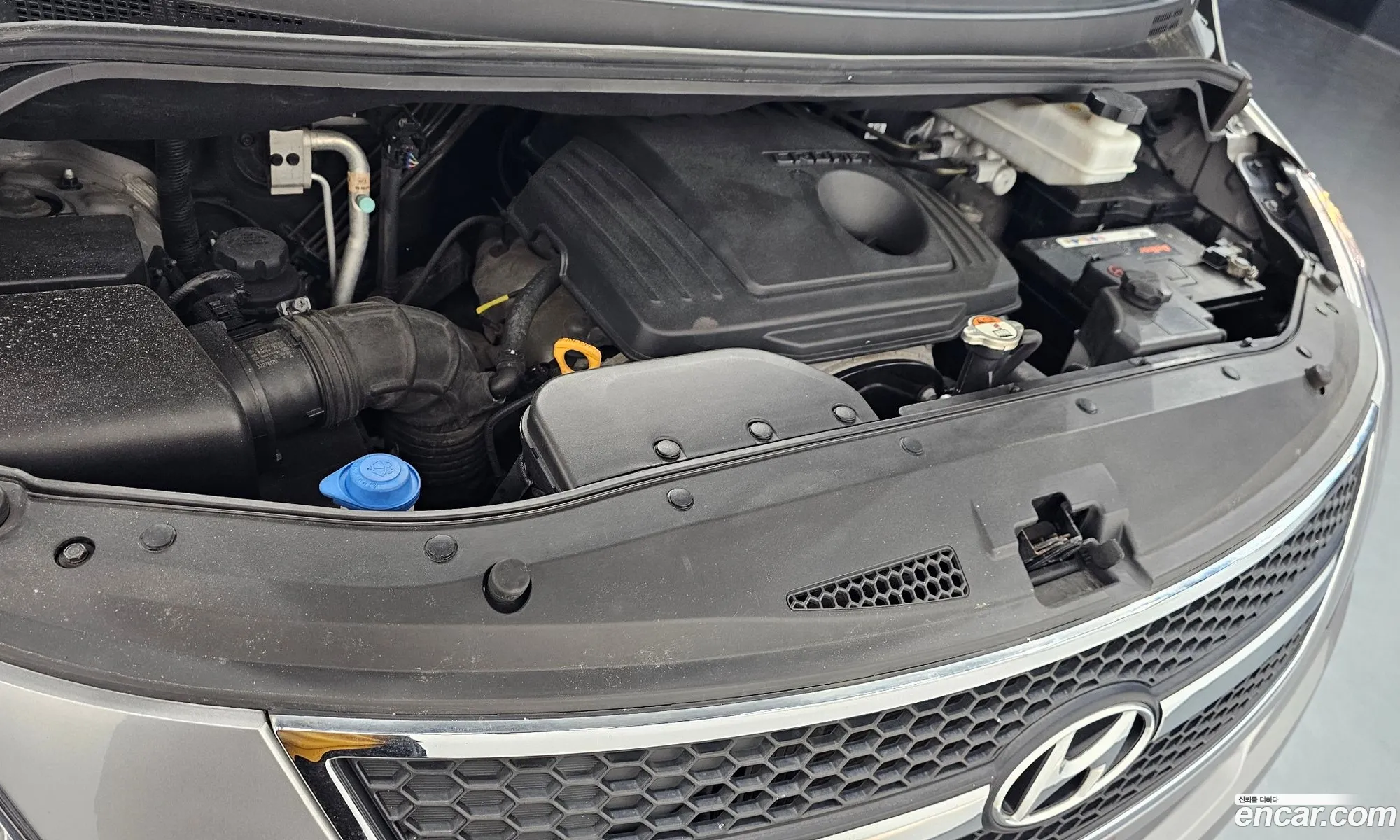 Hyundai Grand Starex 2014 — 17