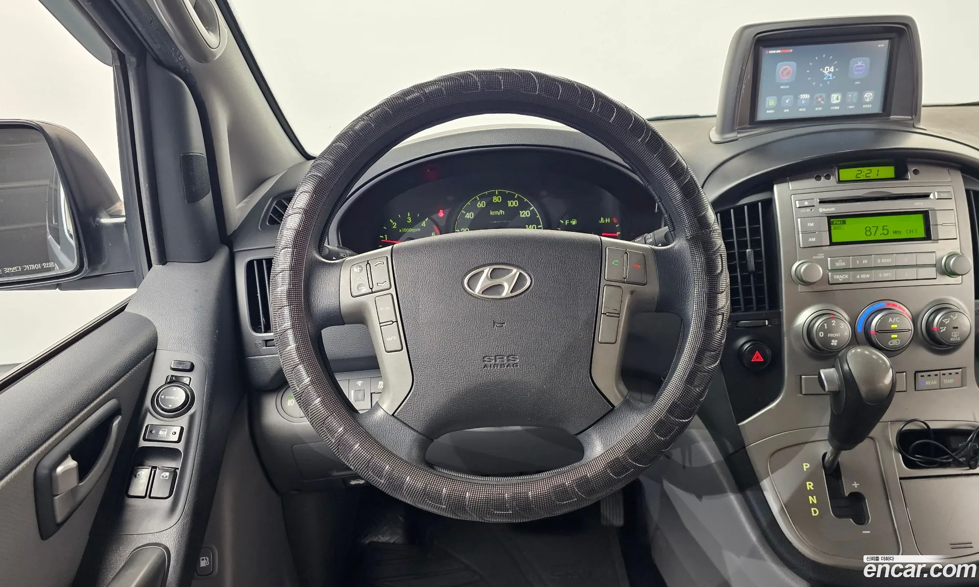 Hyundai Grand Starex 2014 — 12