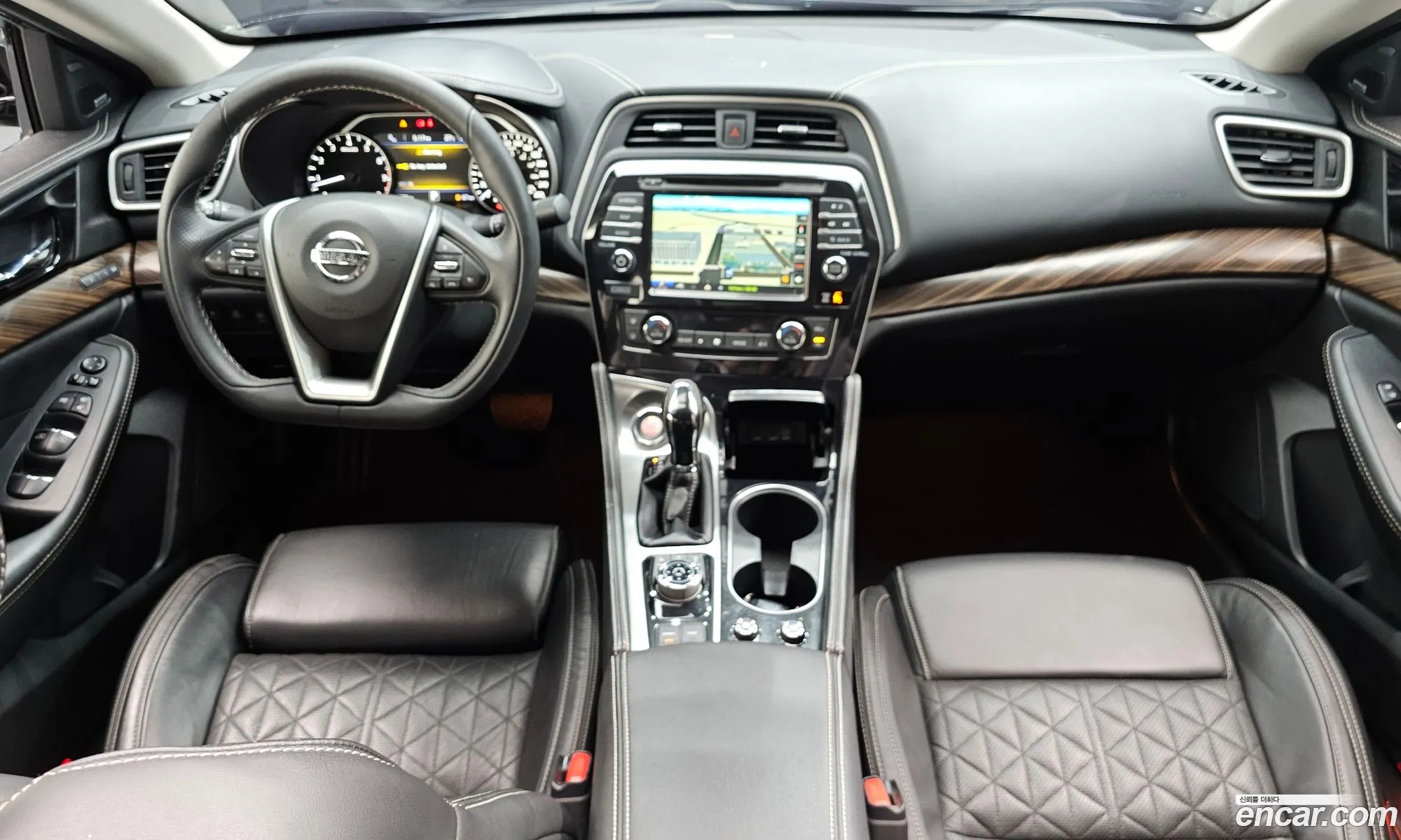 Nissan Maxima