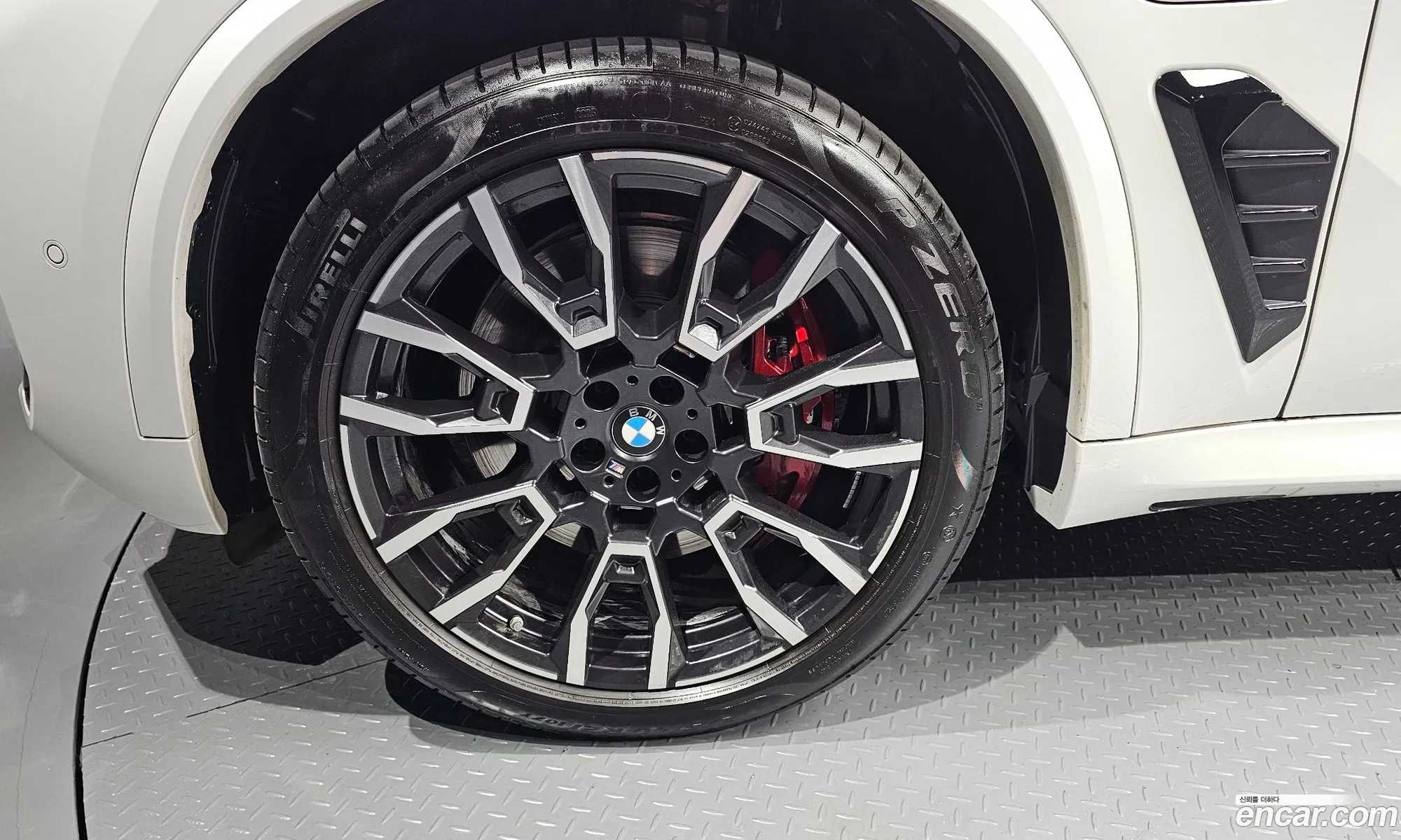 BMW X5 2025 WBA41EU0XS9123404 — 23