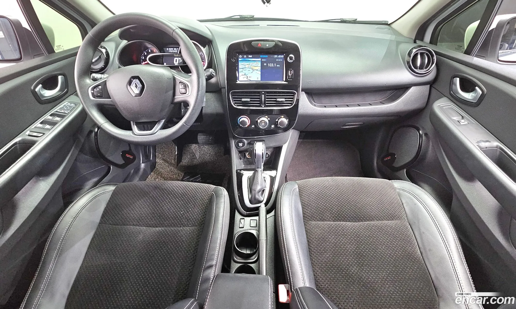 Renault Korea (Samsung) Clio 2019 — 4