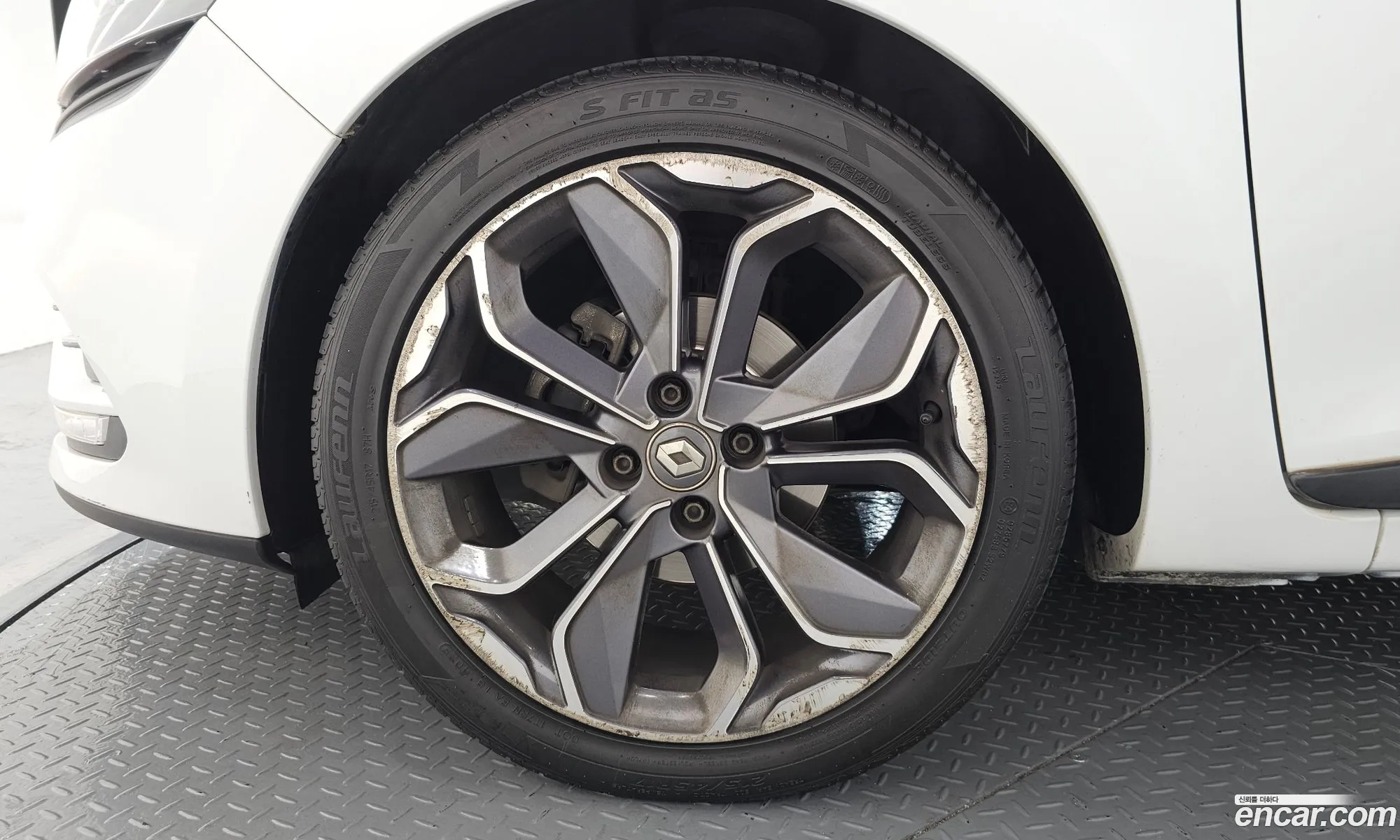 Renault Korea (Samsung) Clio 2019 — 12