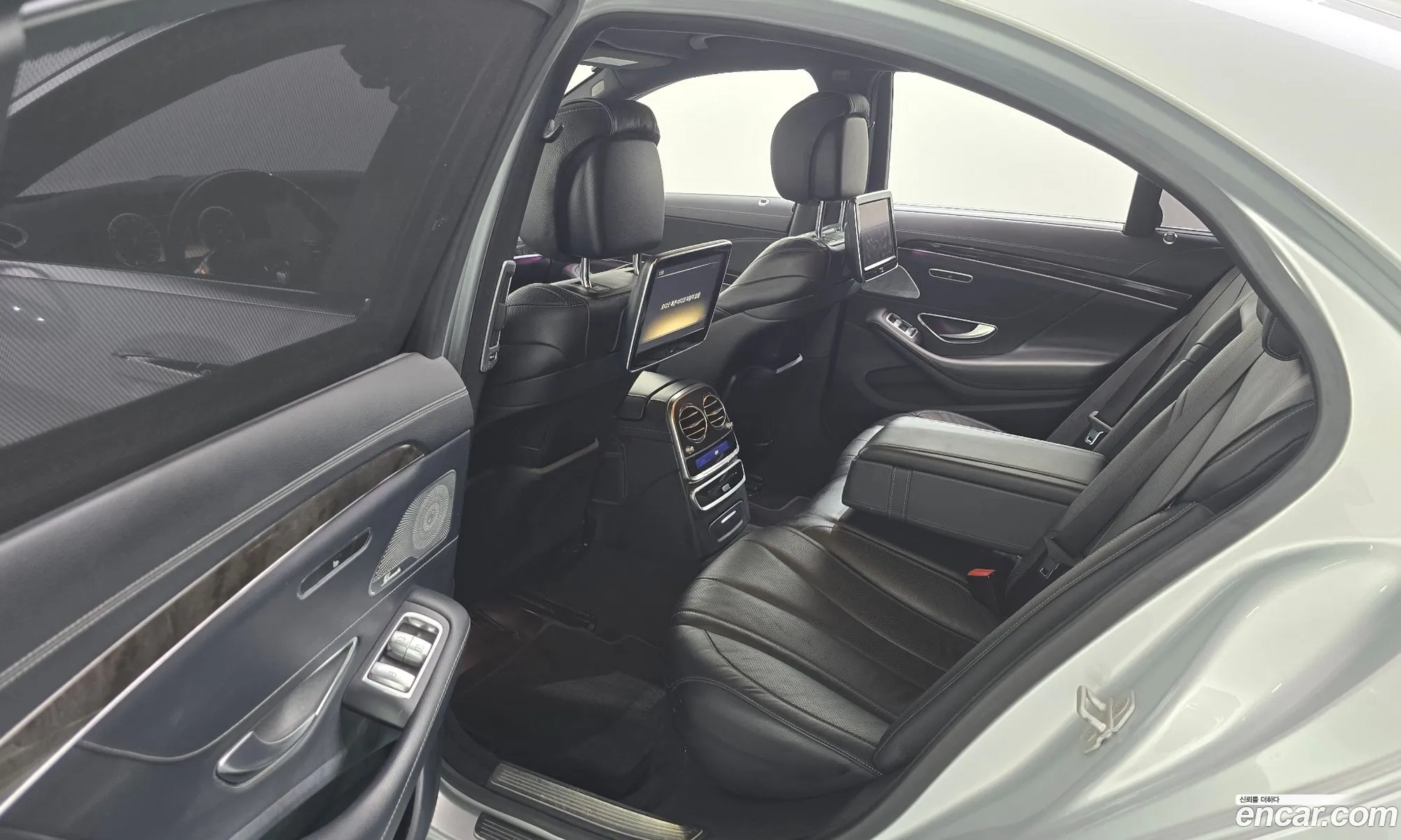 Mercedes-Benz S-Class W222 2014 WDDUF3CB6EA011364 — 3