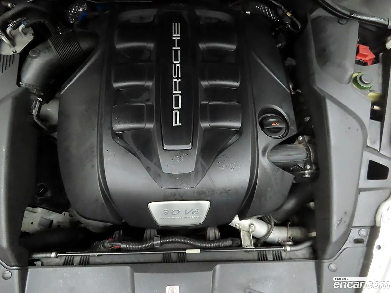 Porsche Cayenne 2013 — 19