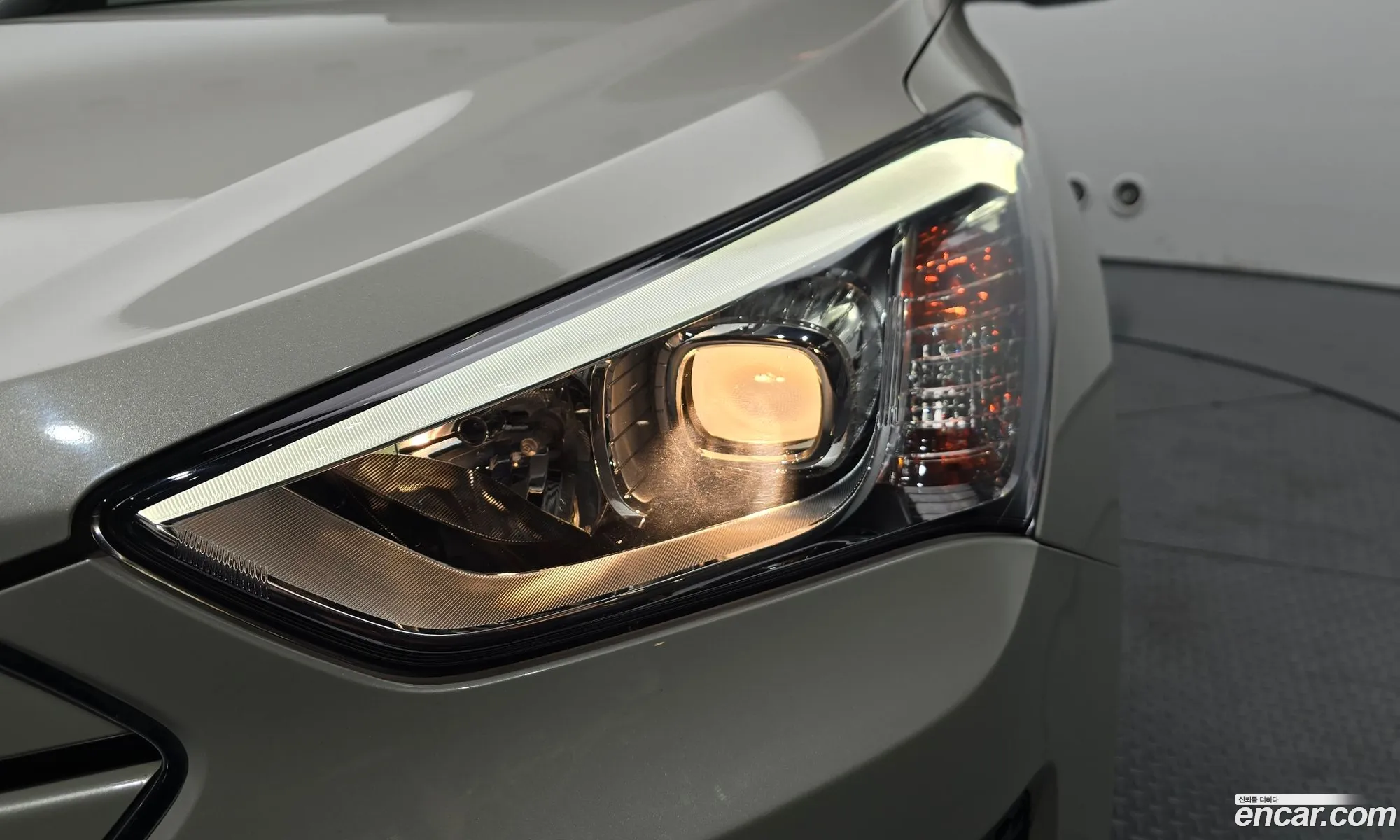 Hyundai Santa Fe DM 2013 — 24