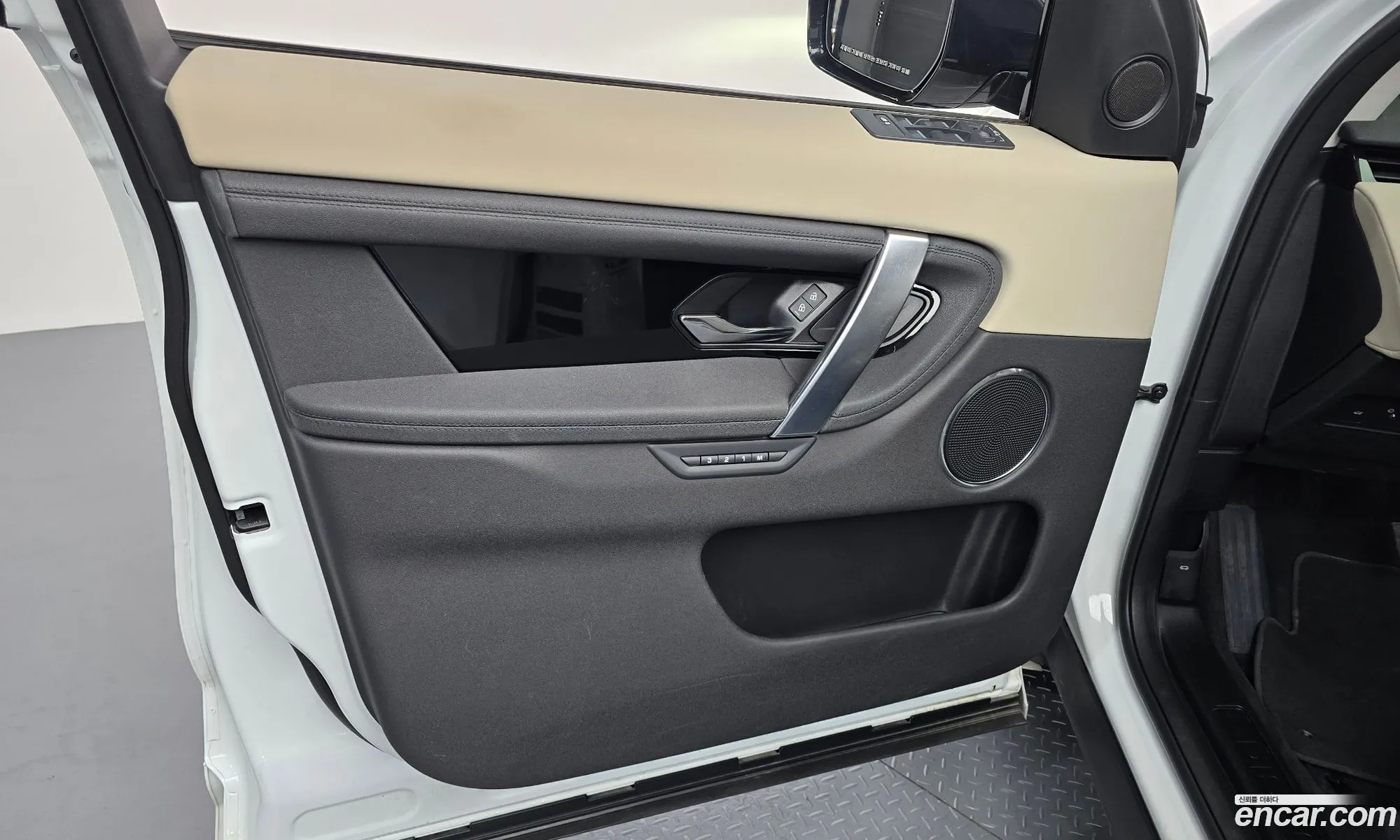 Land Rover Discovery Sport 2024 — 19