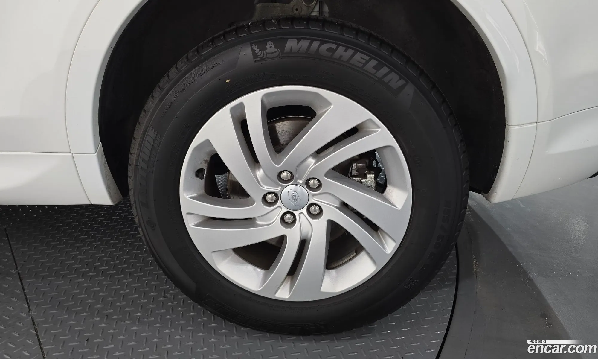 Land Rover Discovery Sport 2024 — 17