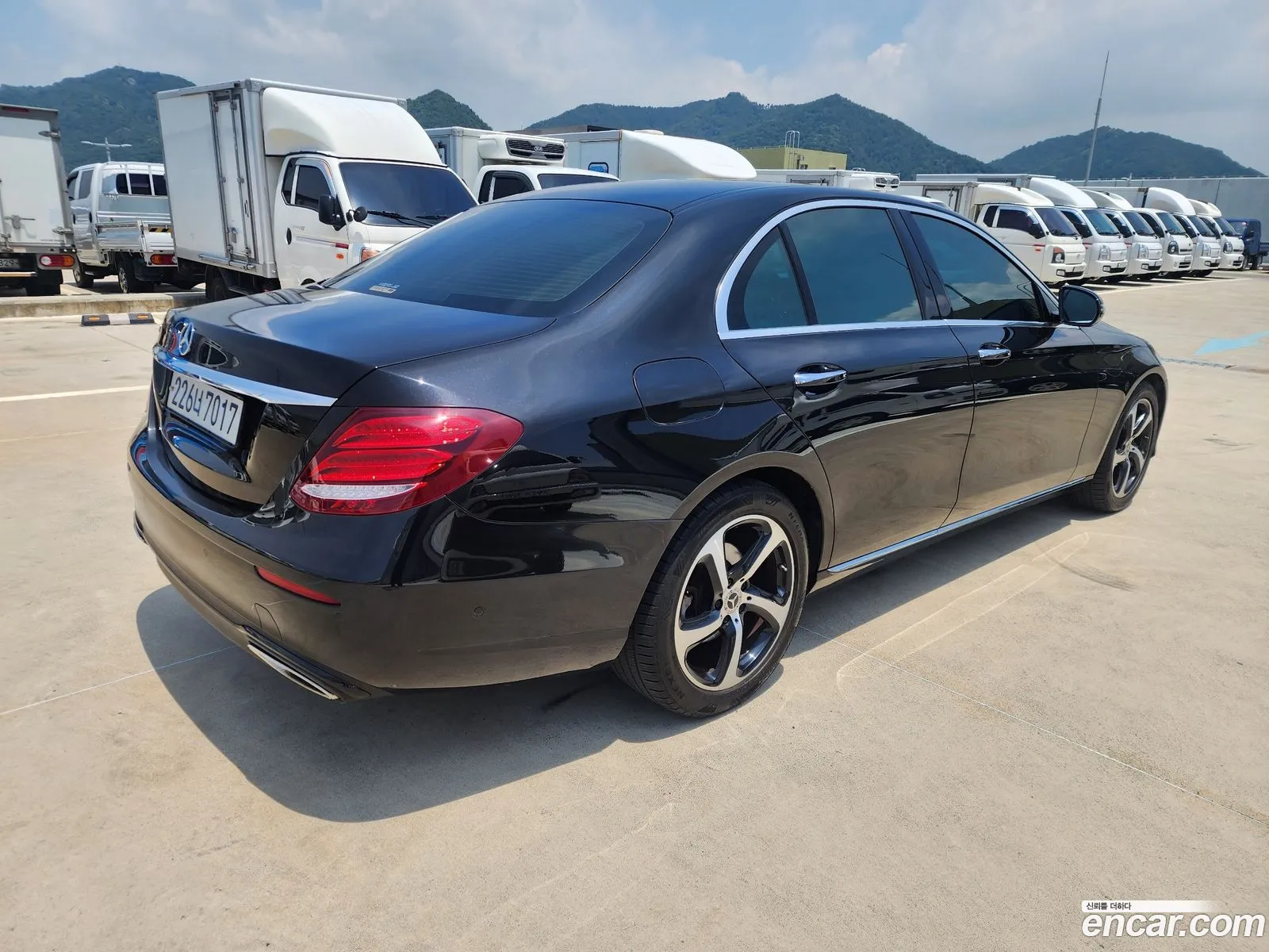 Mercedes-Benz E-Class W213 2019 — 15