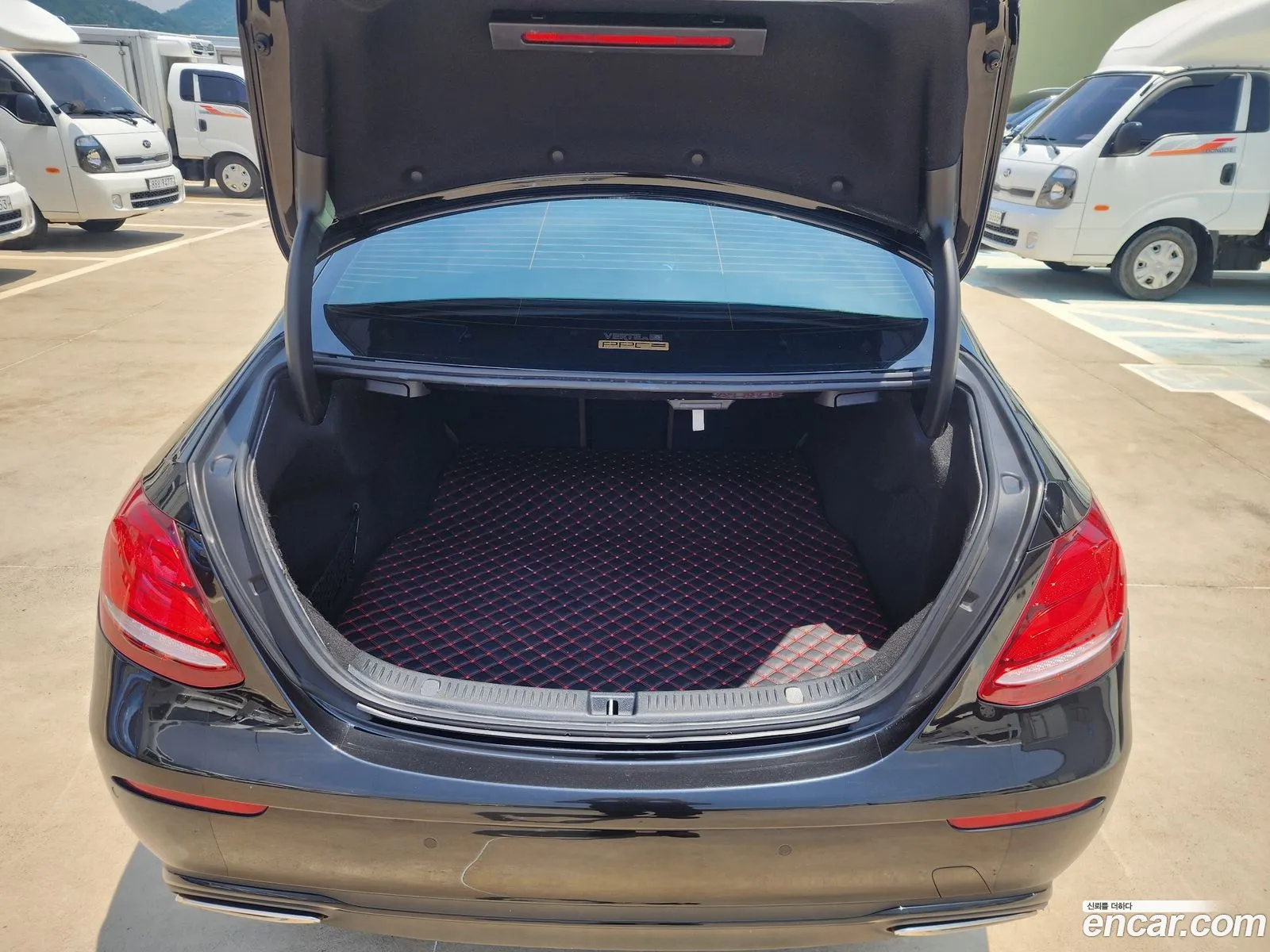 Mercedes-Benz E-Class W213 2019 — 16