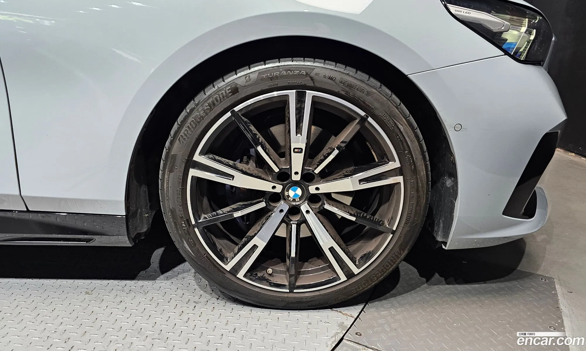 BMW 5 Series 2024 — 25