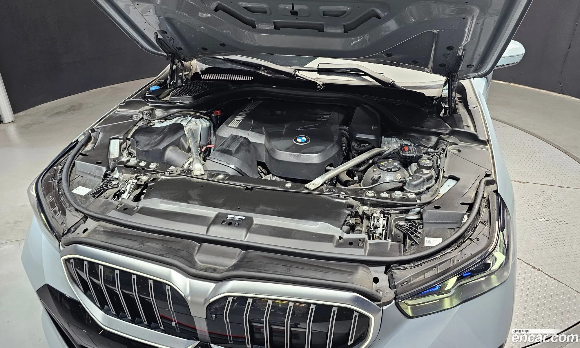 BMW 5 Series 2024 — 26
