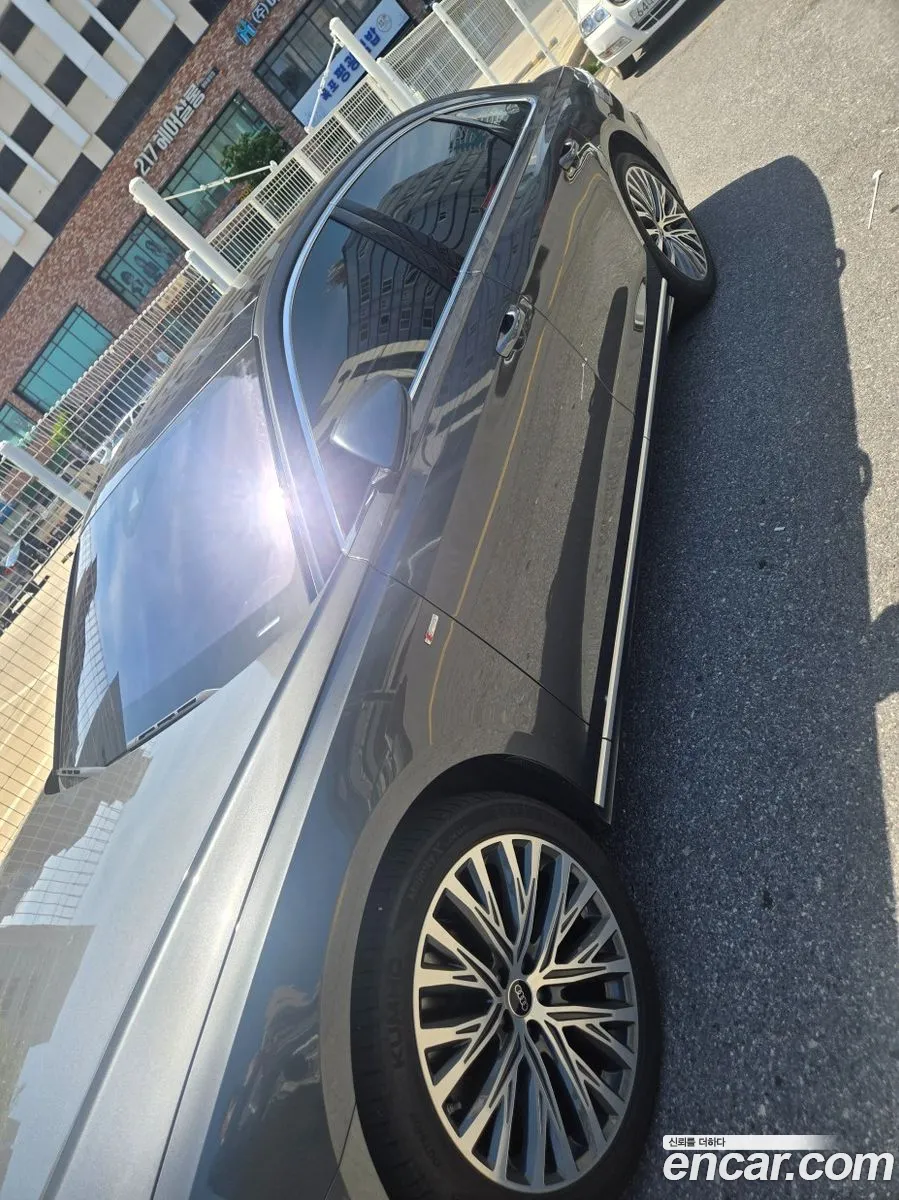 Audi A8 2023 — 5