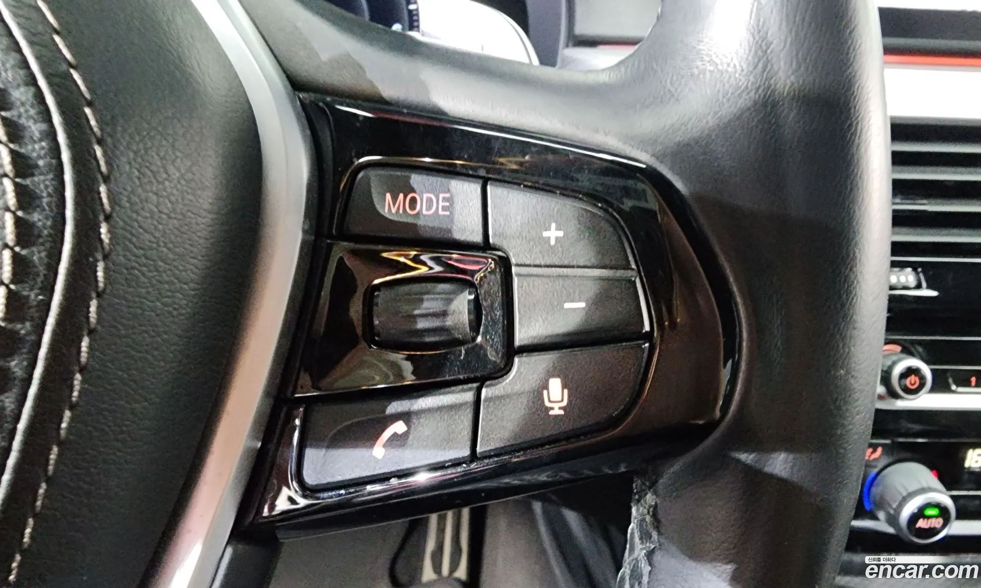 BMW 5 Series 2018 WBAJD3107JB316121 — 23