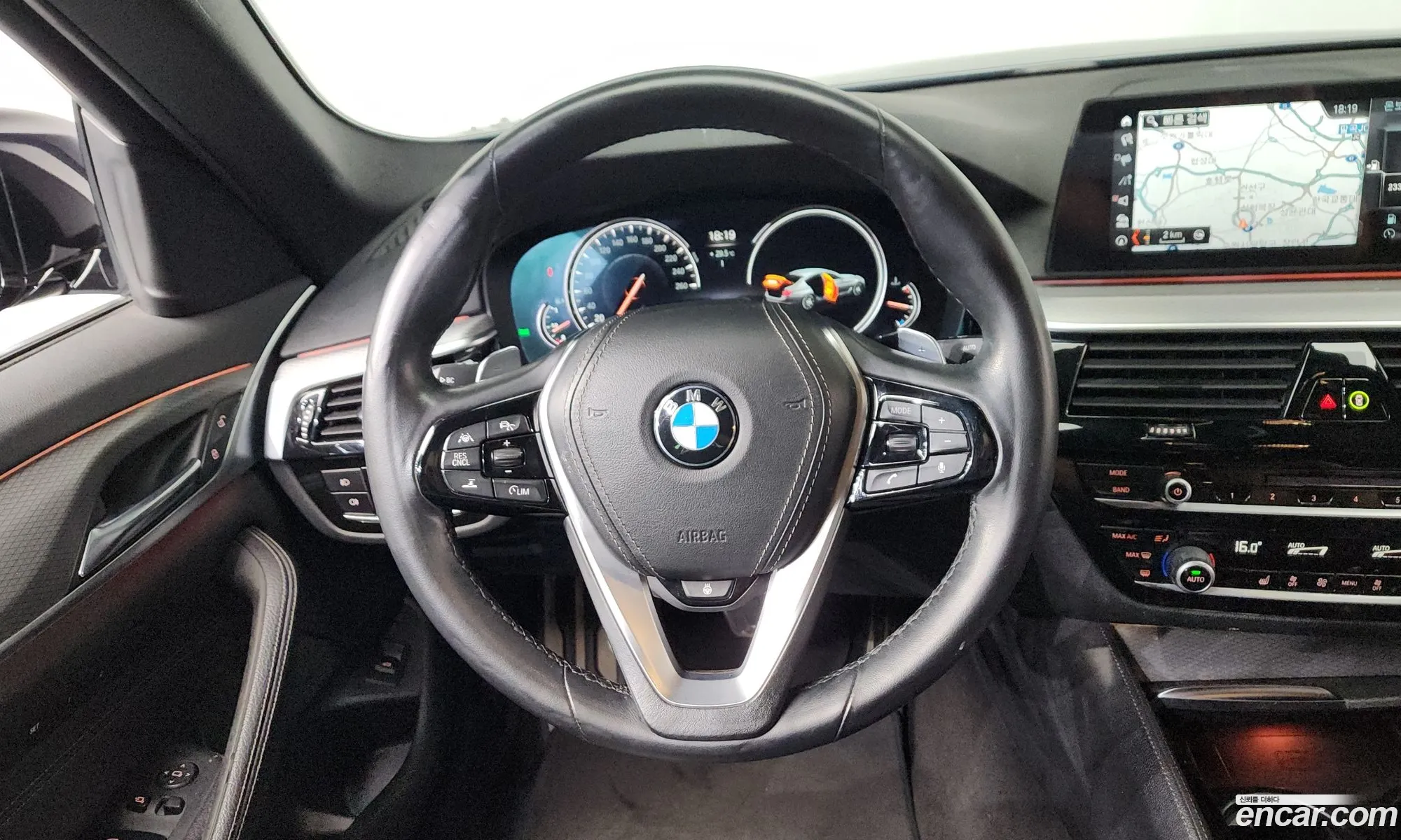 BMW 5 Series 2018 WBAJD3107JB316121 — 34
