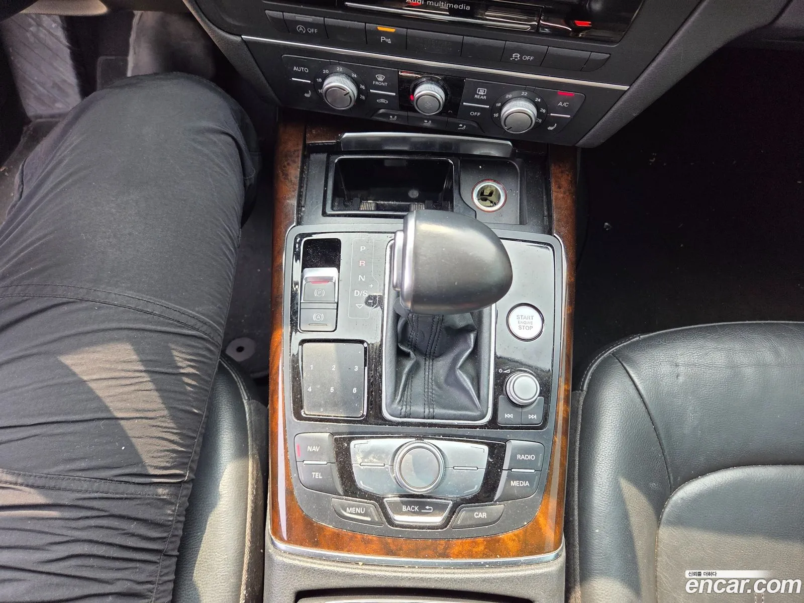 Audi A6 2015 — 17