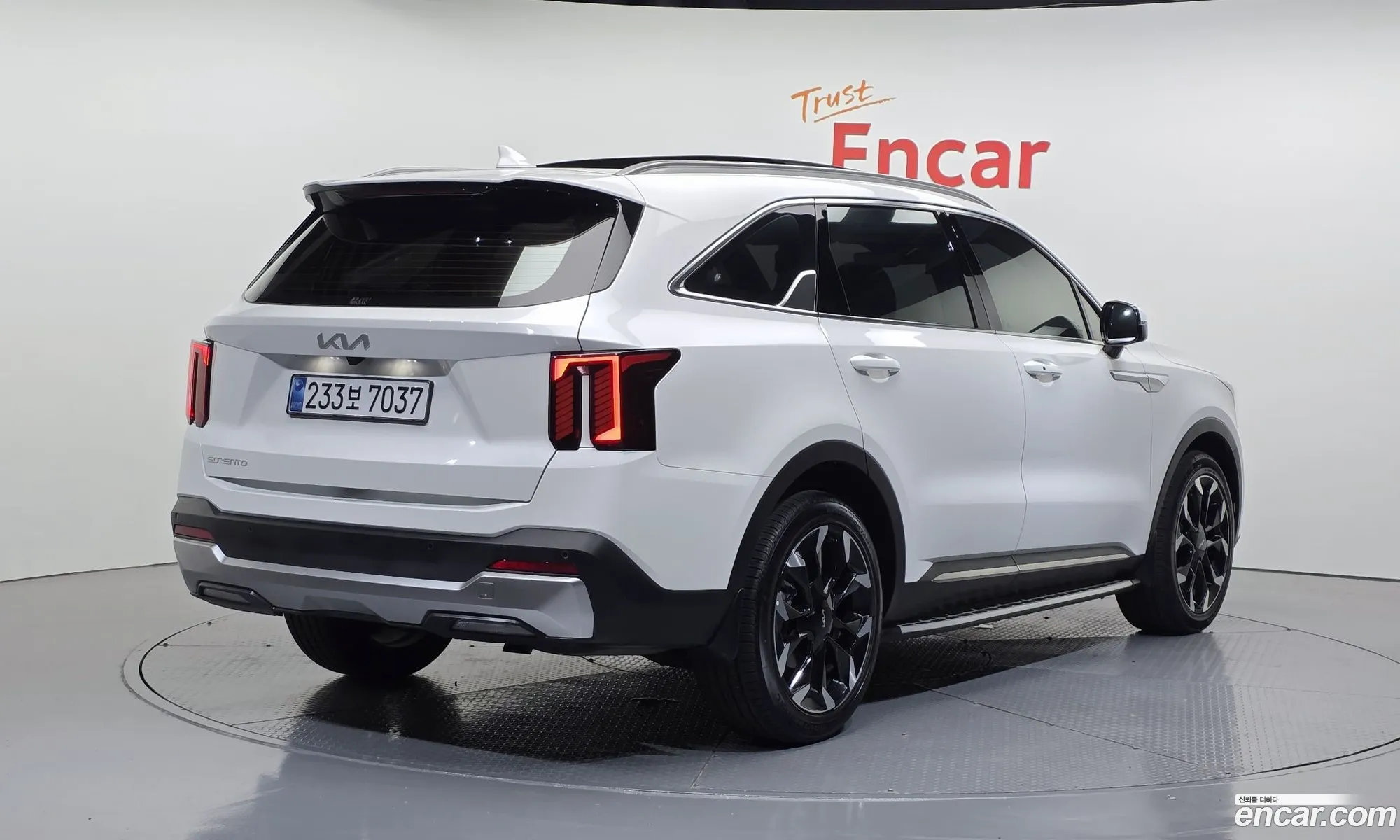 Kia Sorento 2025 — 18