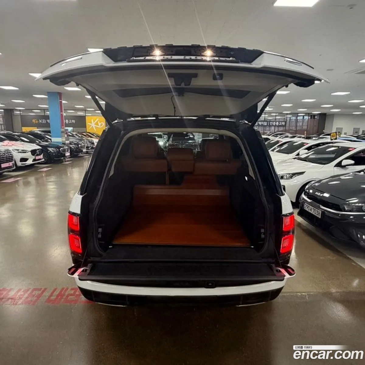 Land Rover Range Rover 2015 — 16