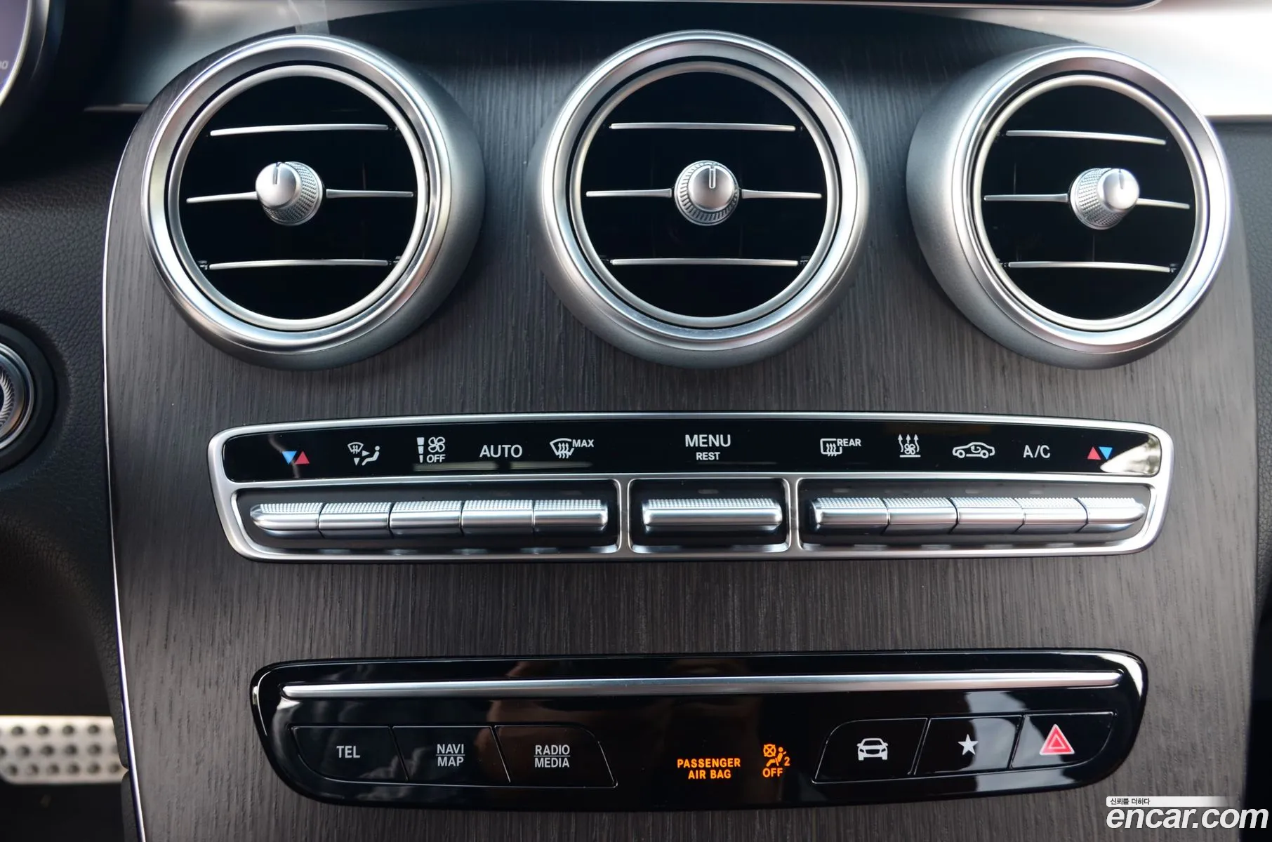 Mercedes-Benz GLC-Class X253 2021 — 19