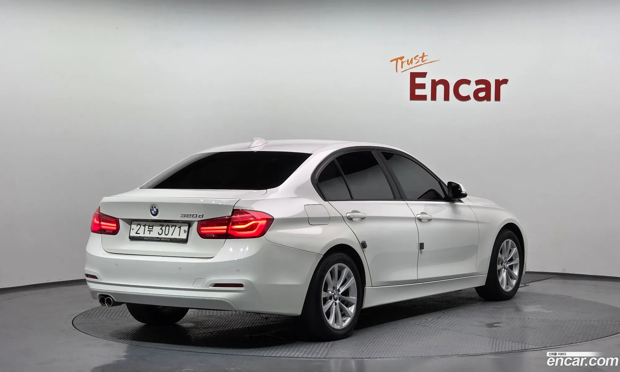 BMW 3 Series 2018 WBA8C5101JA076700 — 14