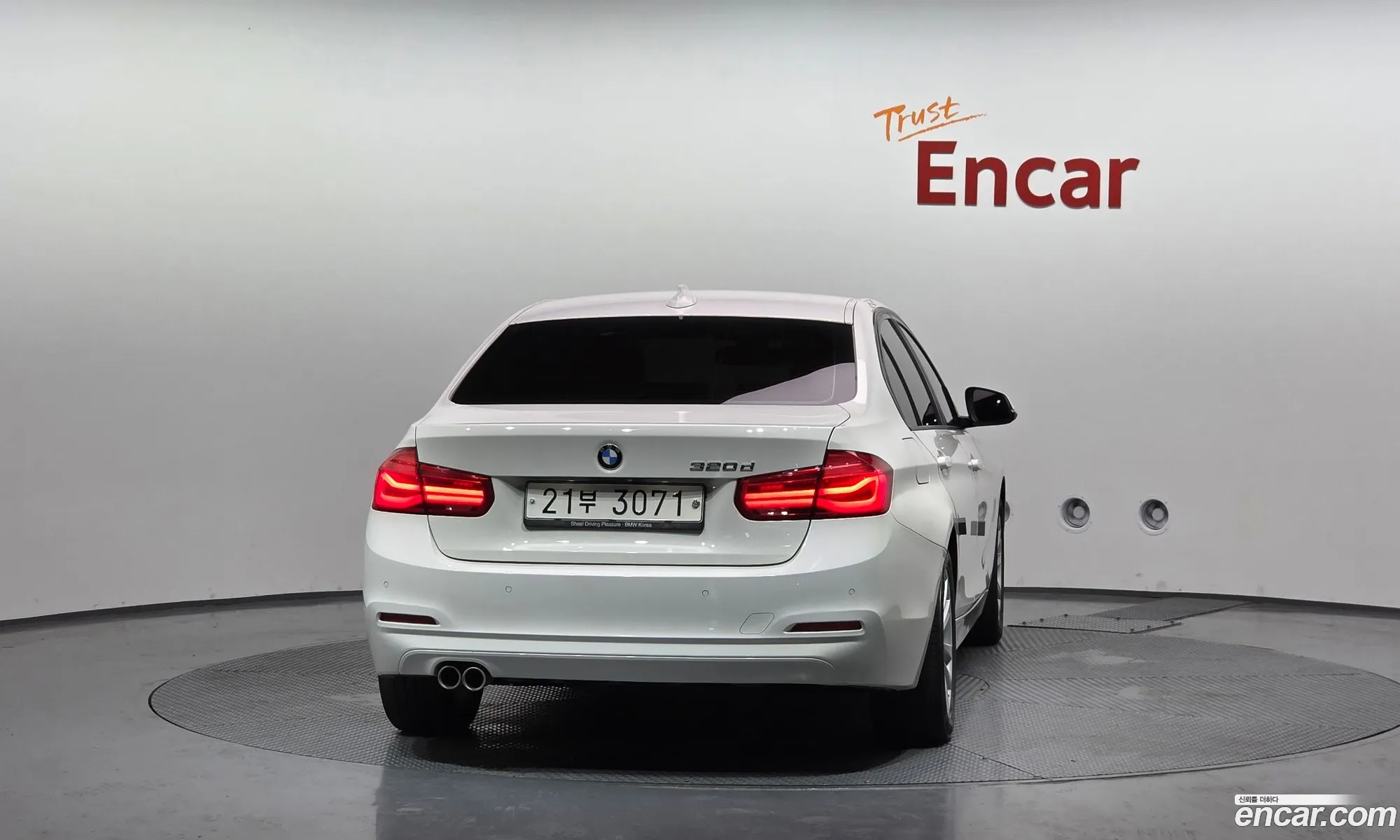 BMW 3 Series 2018 WBA8C5101JA076700 — 9
