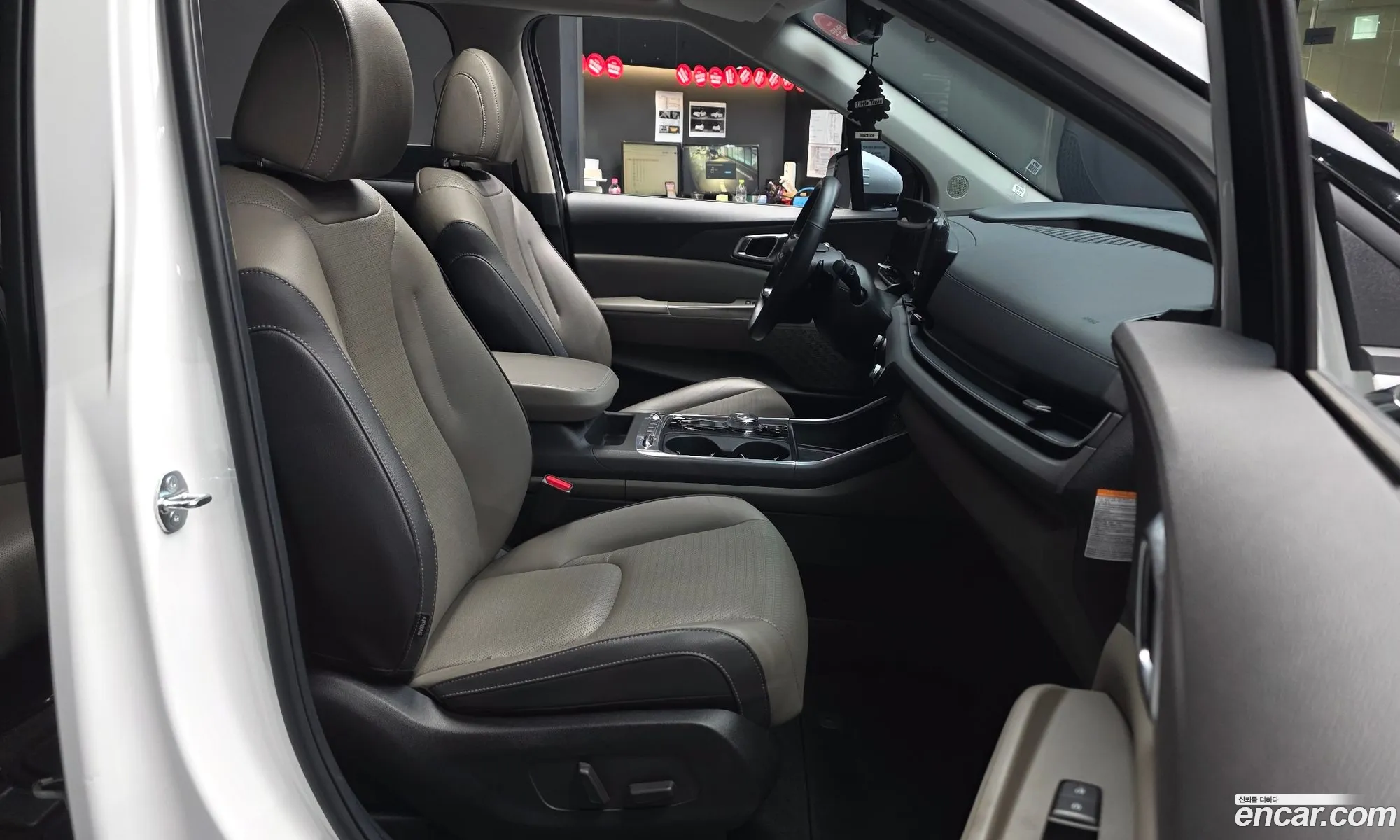 Kia Carnival 2024 — 5