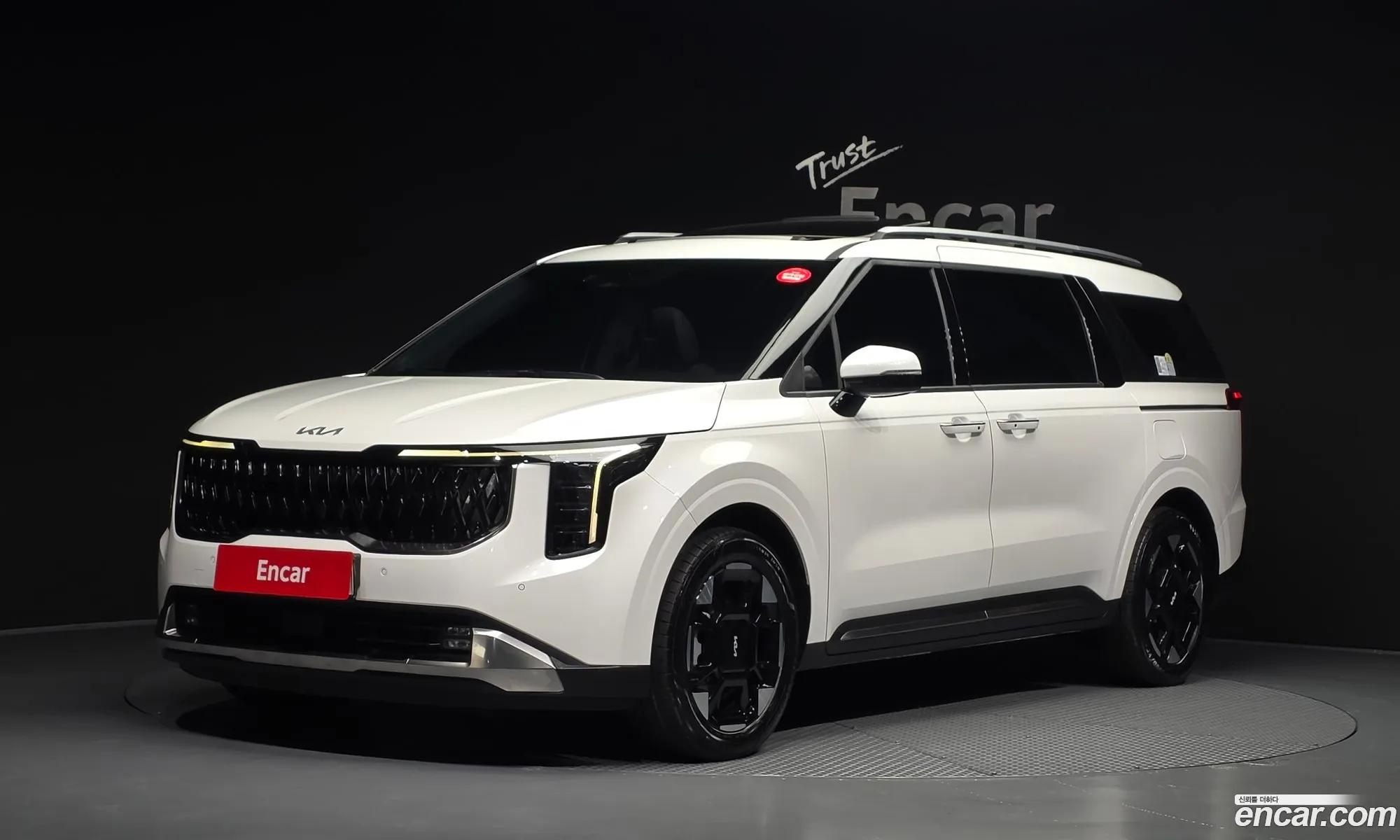 Kia Carnival 2024 — 30