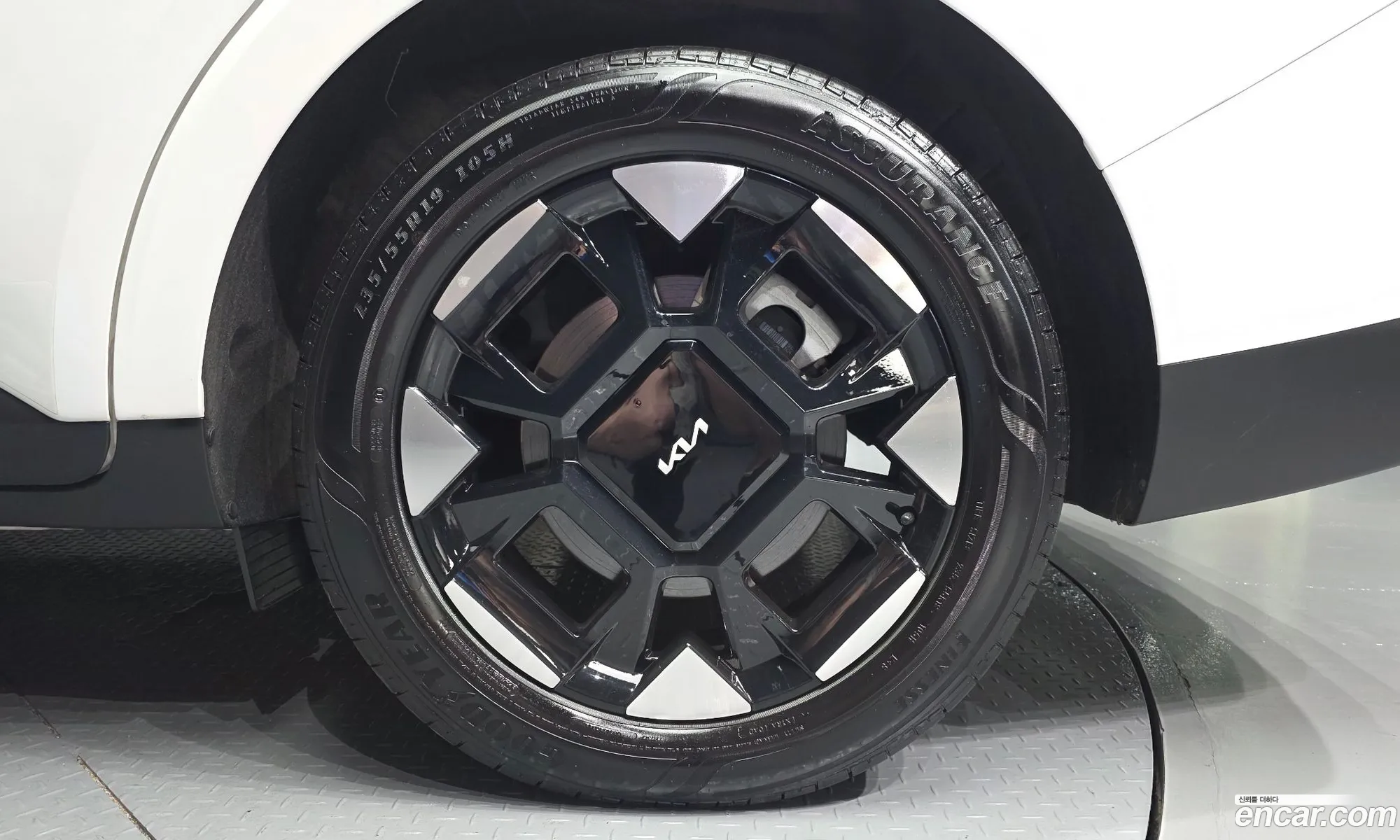 Kia Carnival 2024 — 12
