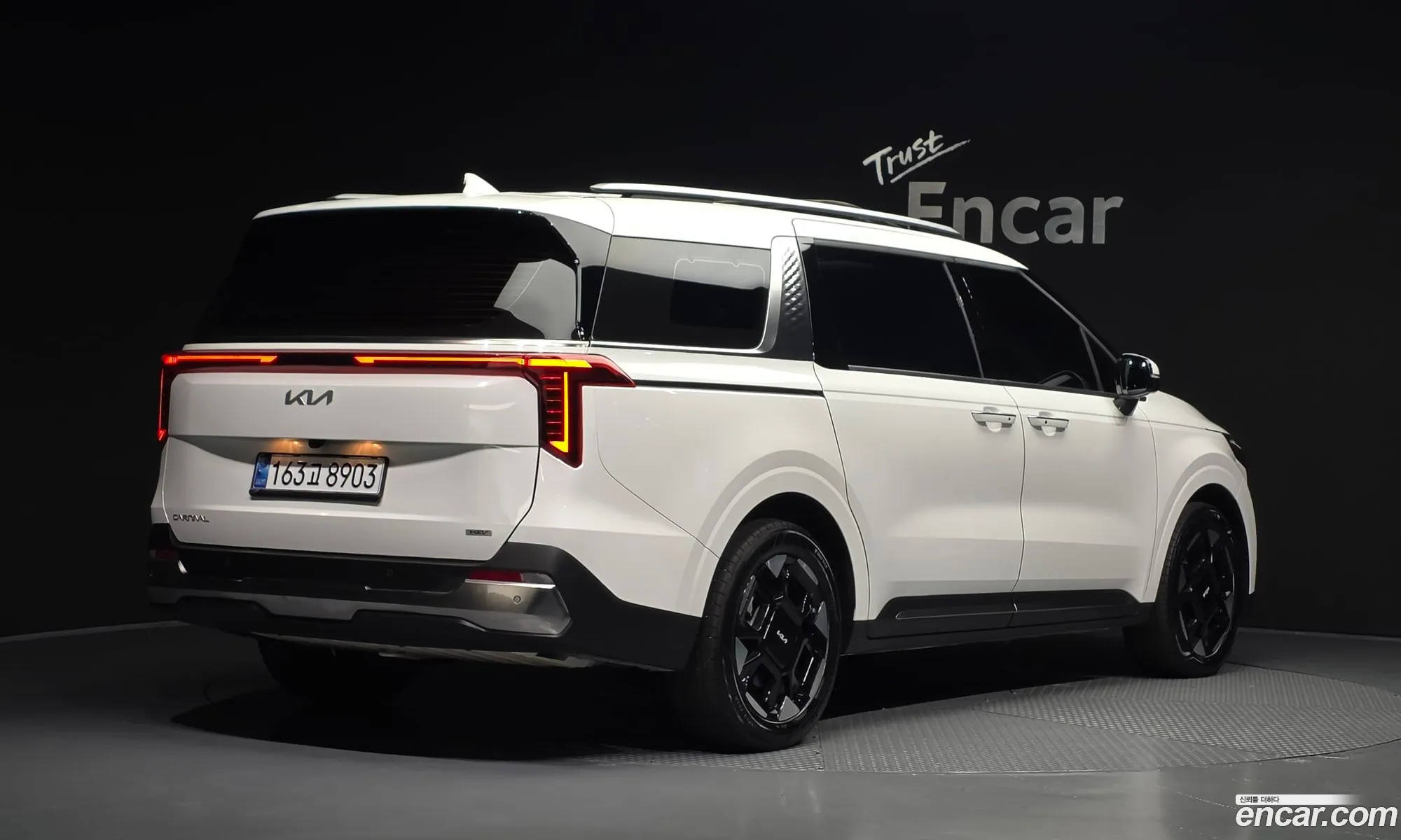 Kia Carnival 2024 — 6