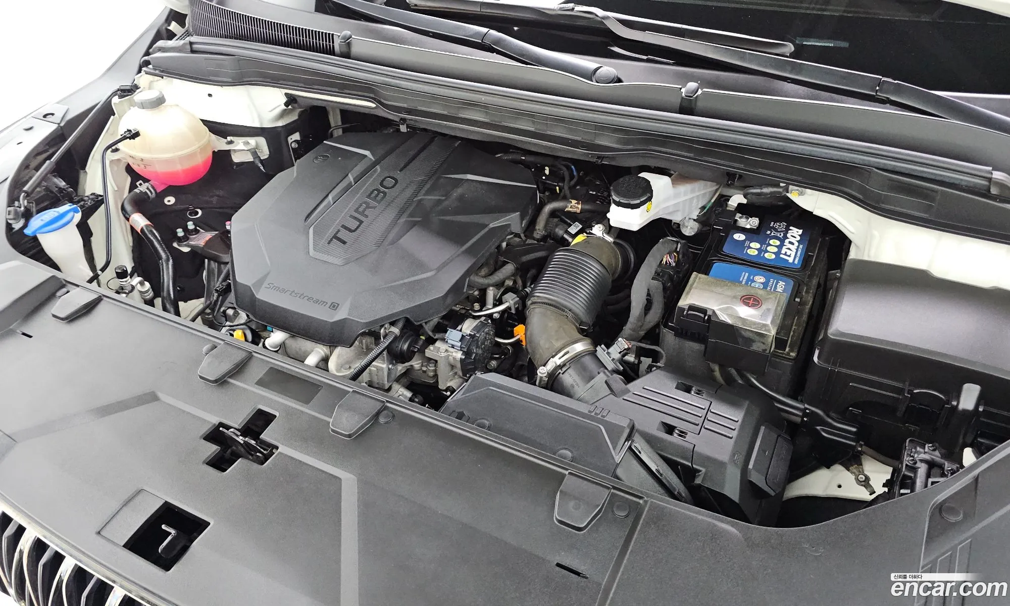 Kia Carnival 2021 — 32