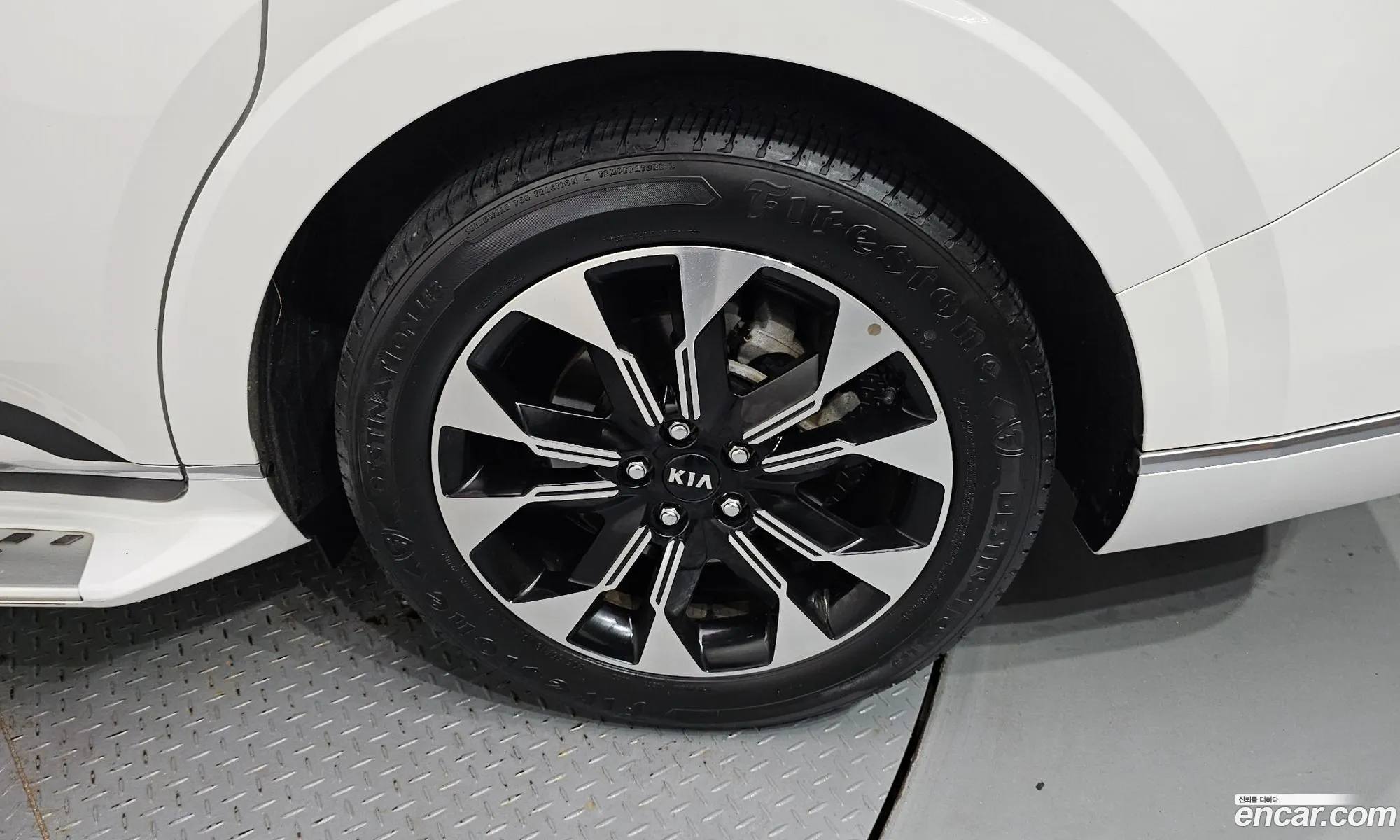 Kia Carnival 2021 — 21