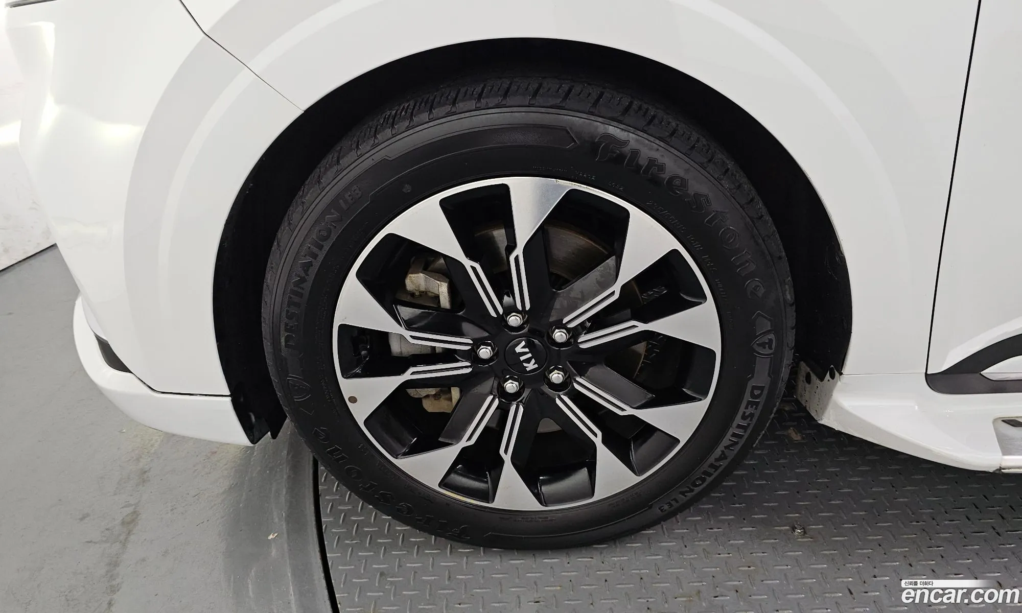 Kia Carnival 2021 — 12