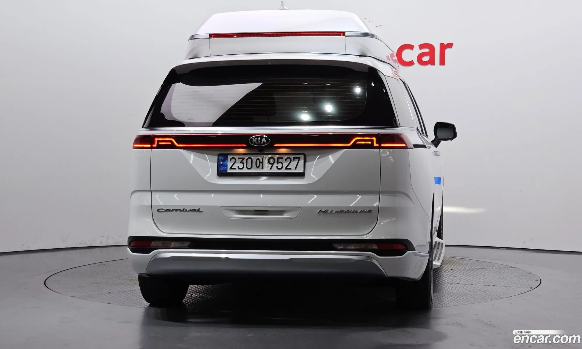 Kia Carnival 2021 — 31
