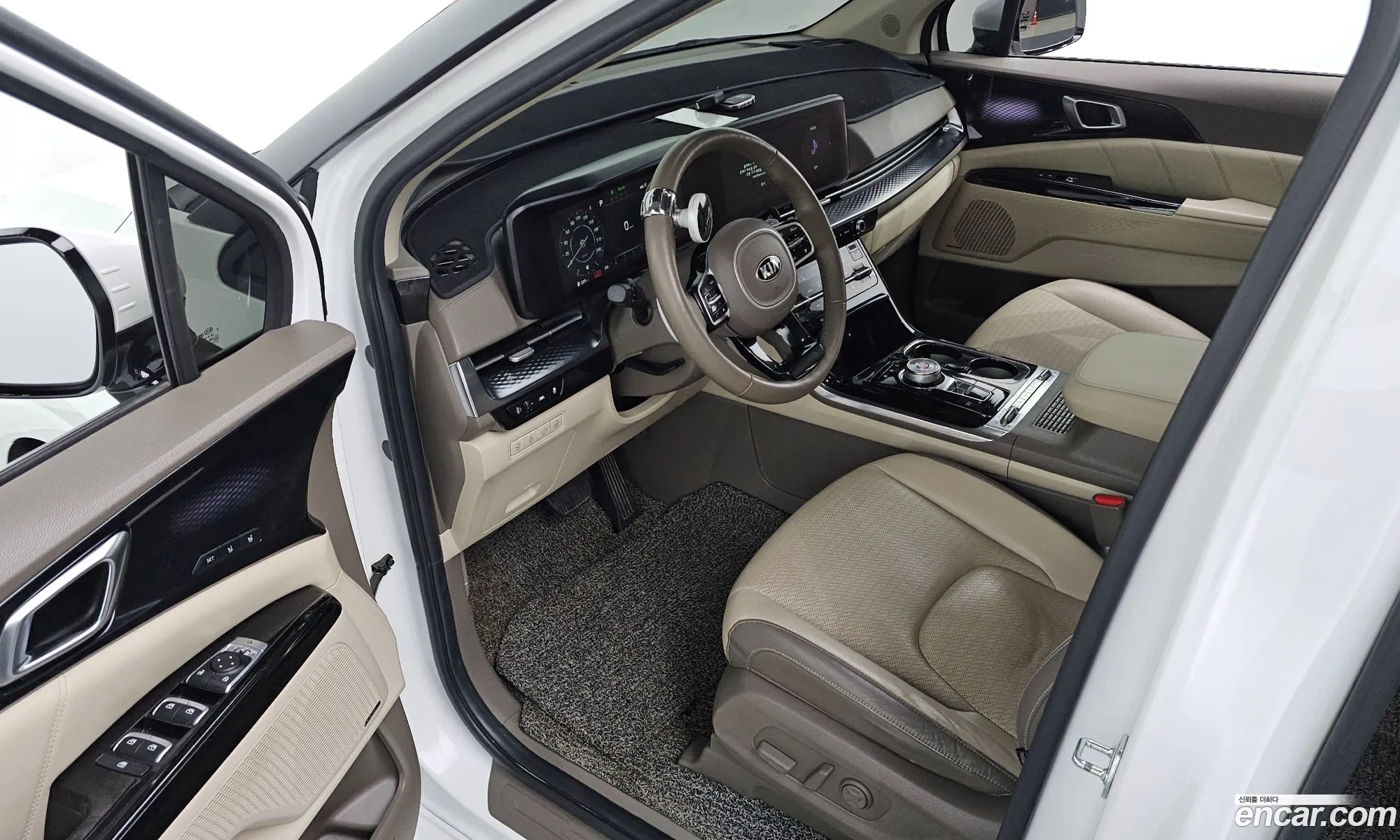 Kia Carnival 2021 — 4