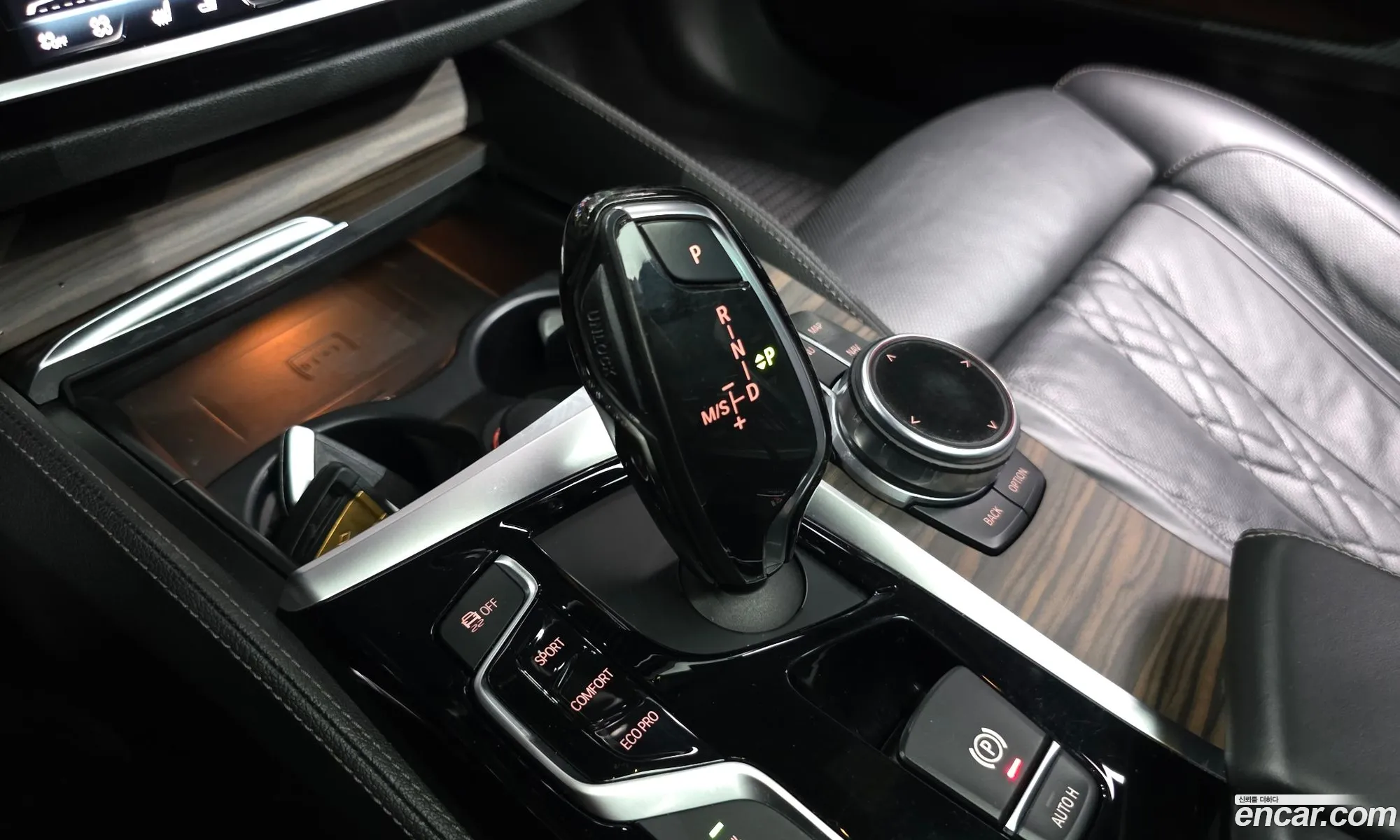 BMW 5 Series 2018 WBAJC5100JWB86922 — 9