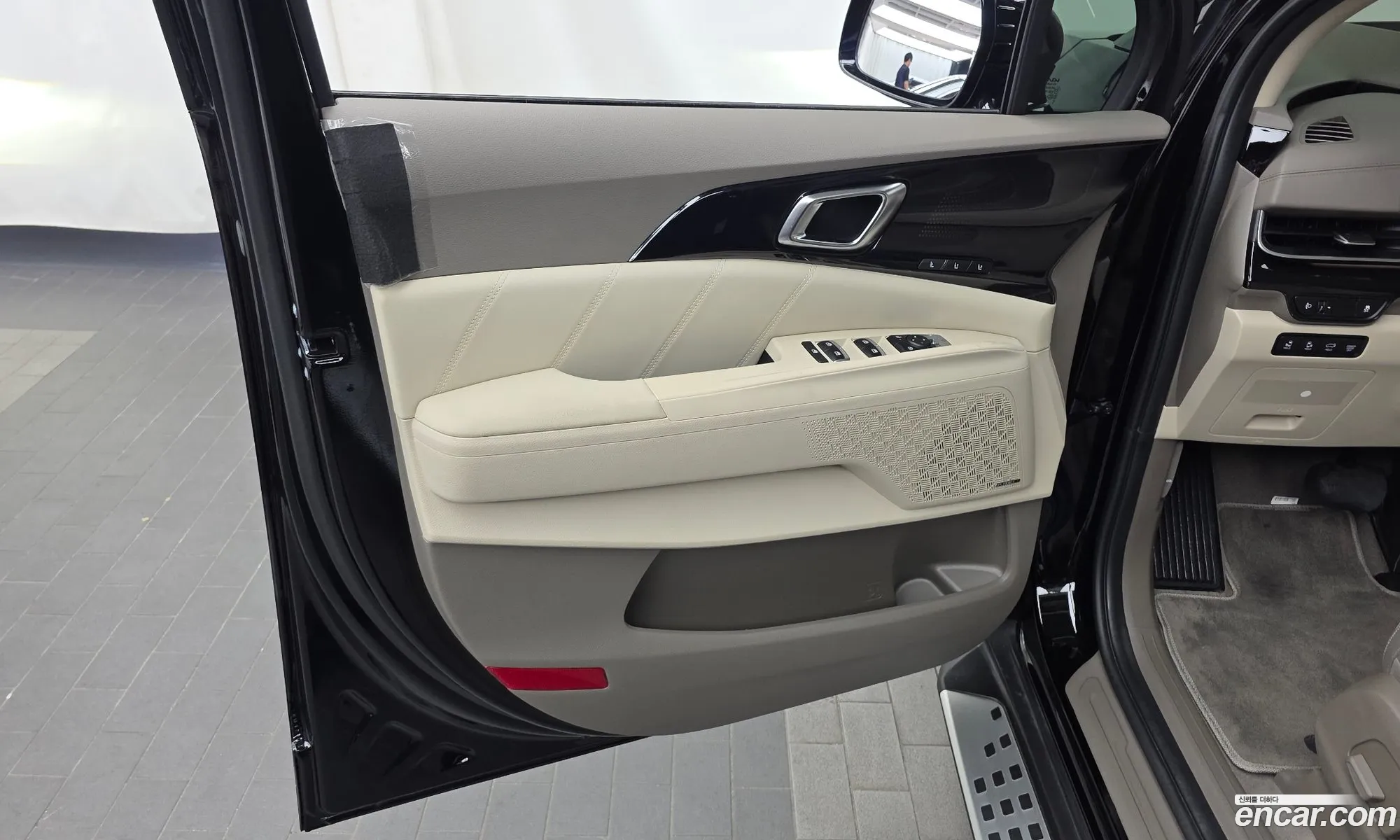 Kia Carnival 2024 — 18